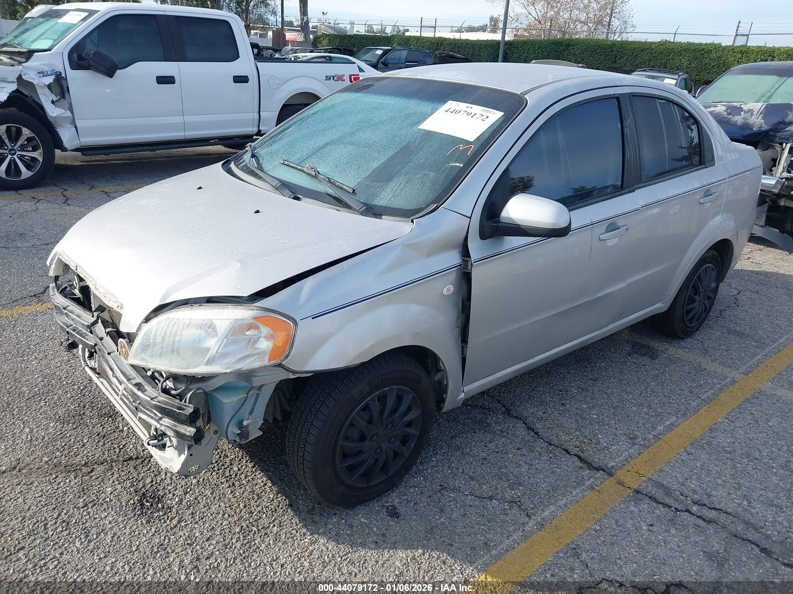 CHEVROLET AVEO image 2