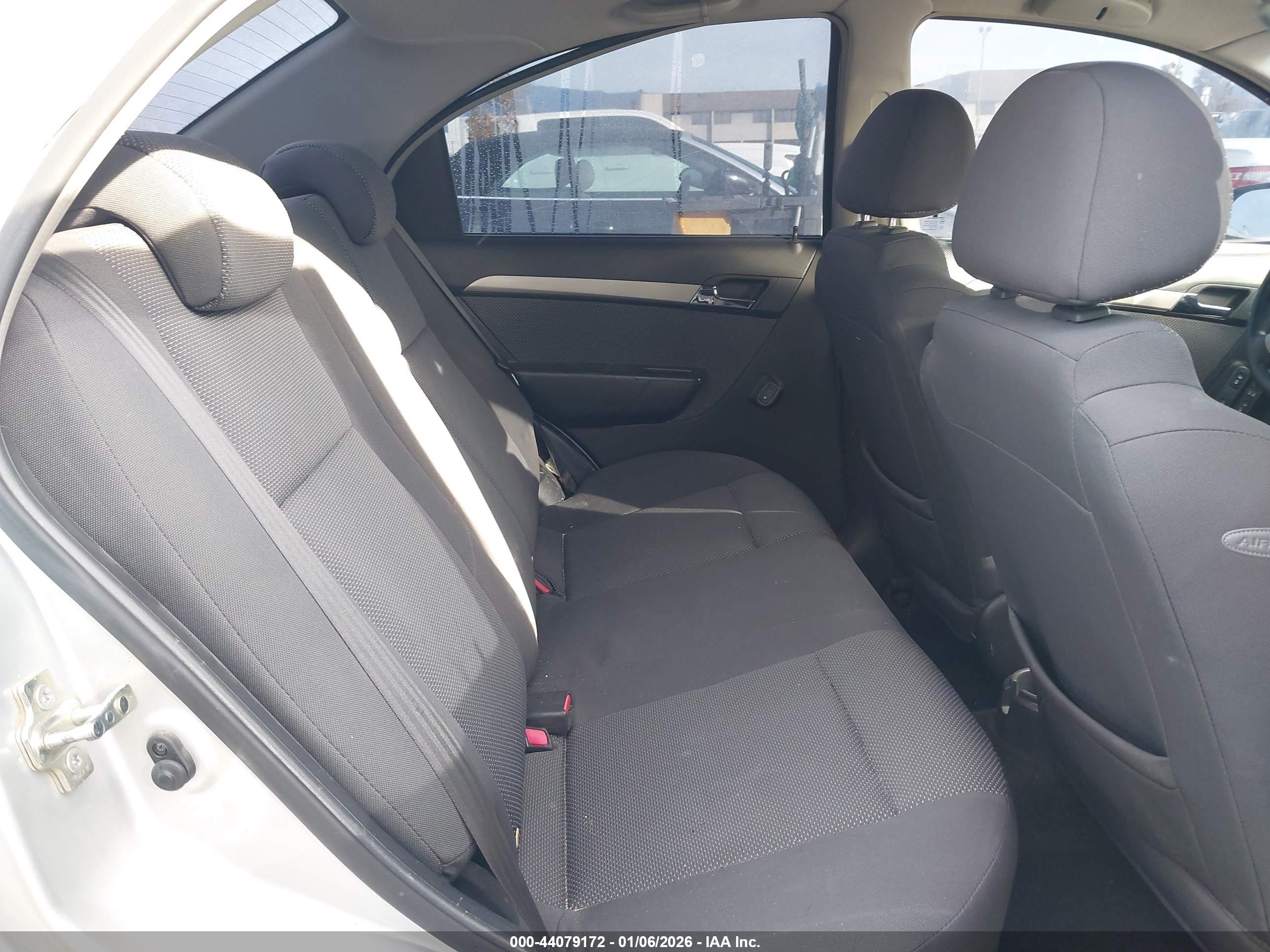CHEVROLET AVEO image 8