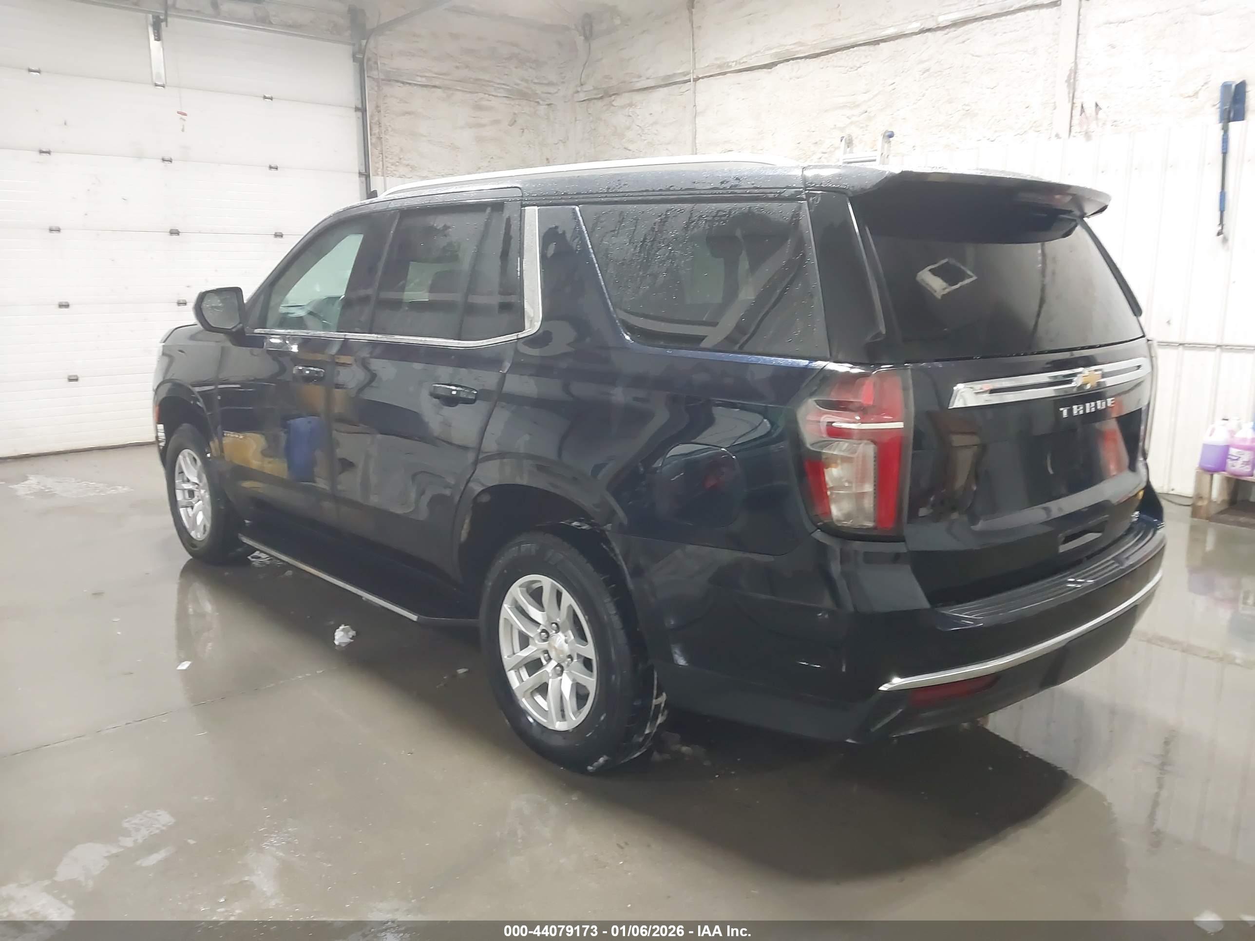 CHEVROLET TAHOE image 3