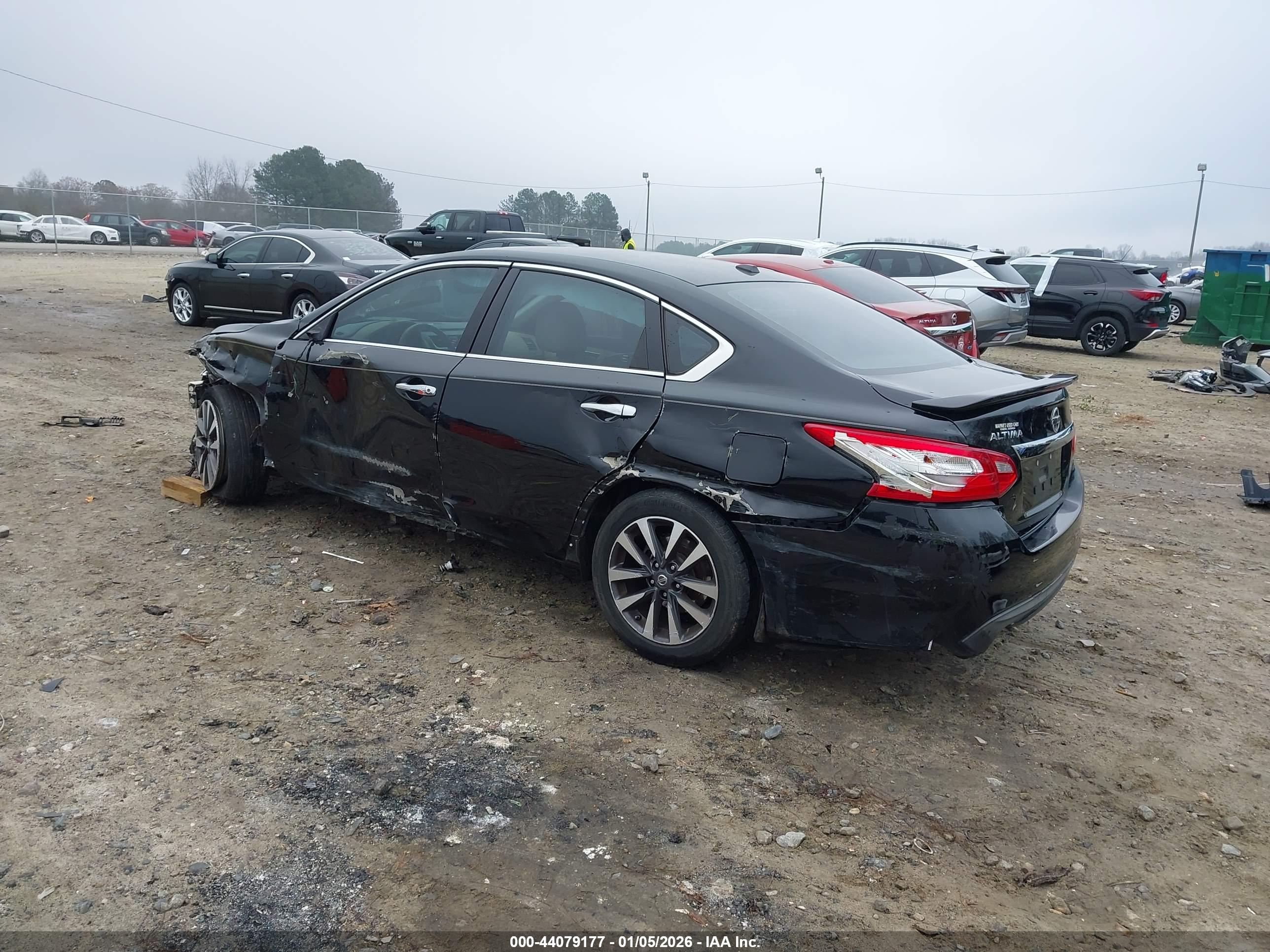 NISSAN ALTIMA image 3