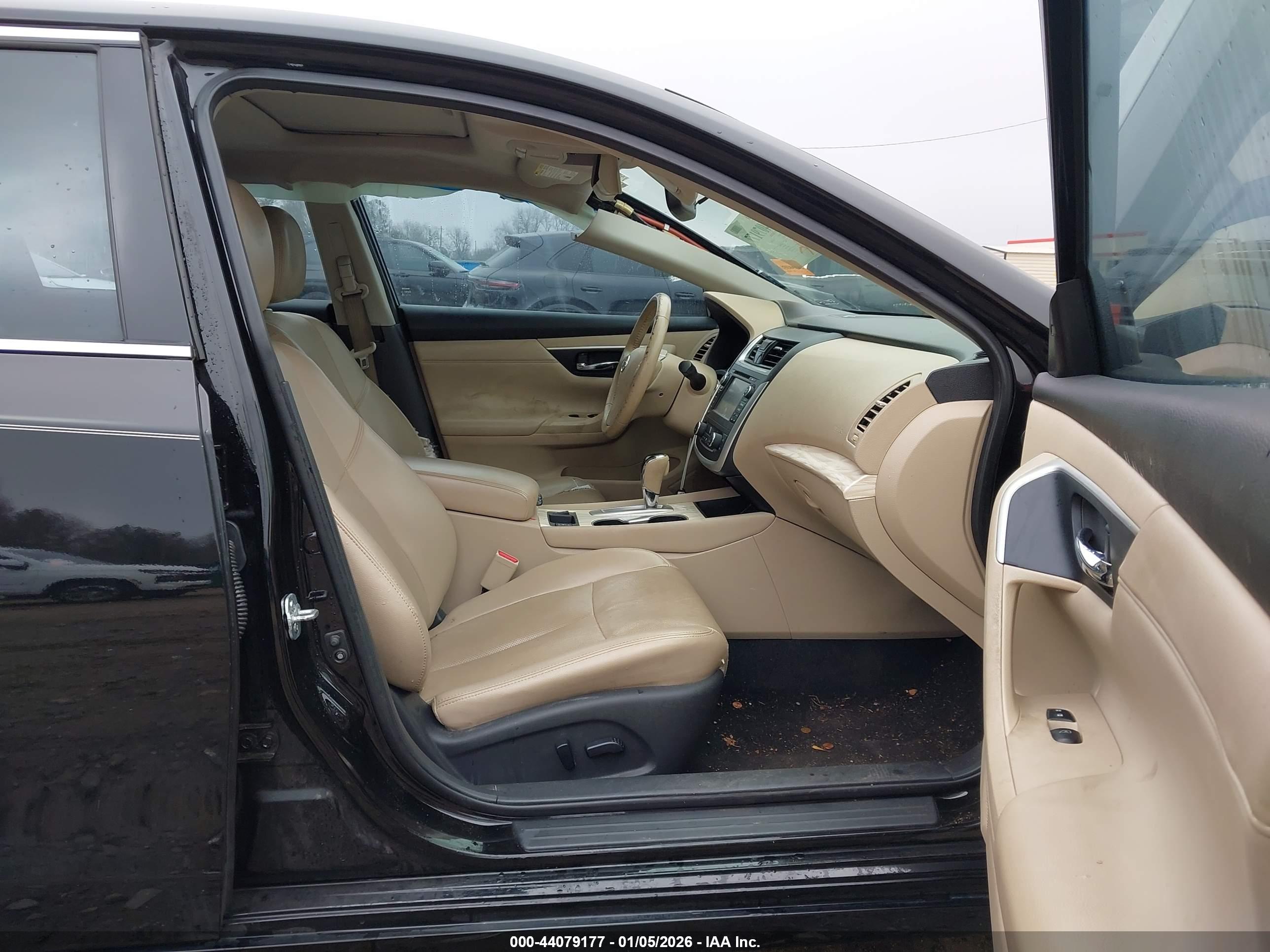 NISSAN ALTIMA image 5