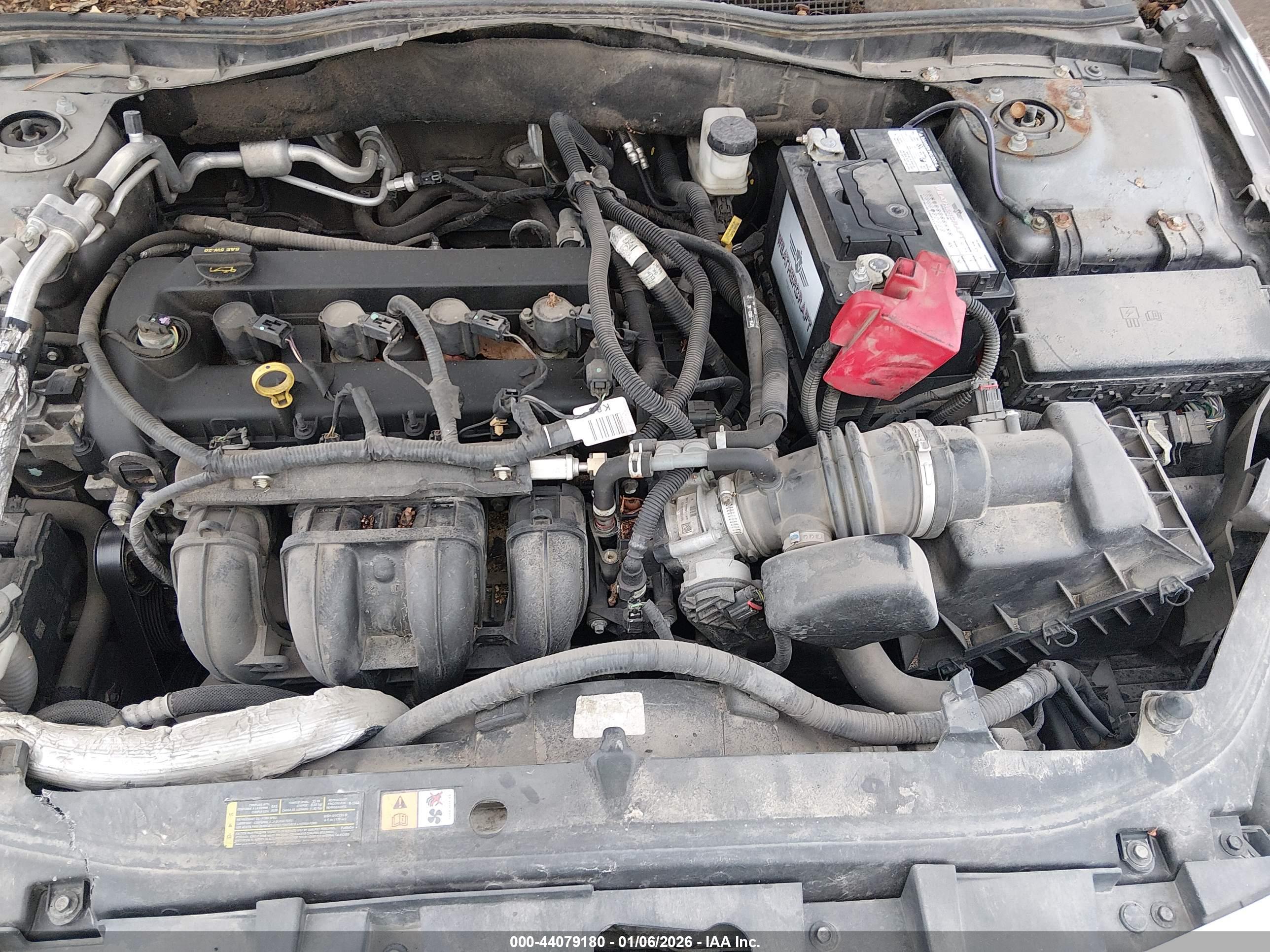 FORD FUSION image 10