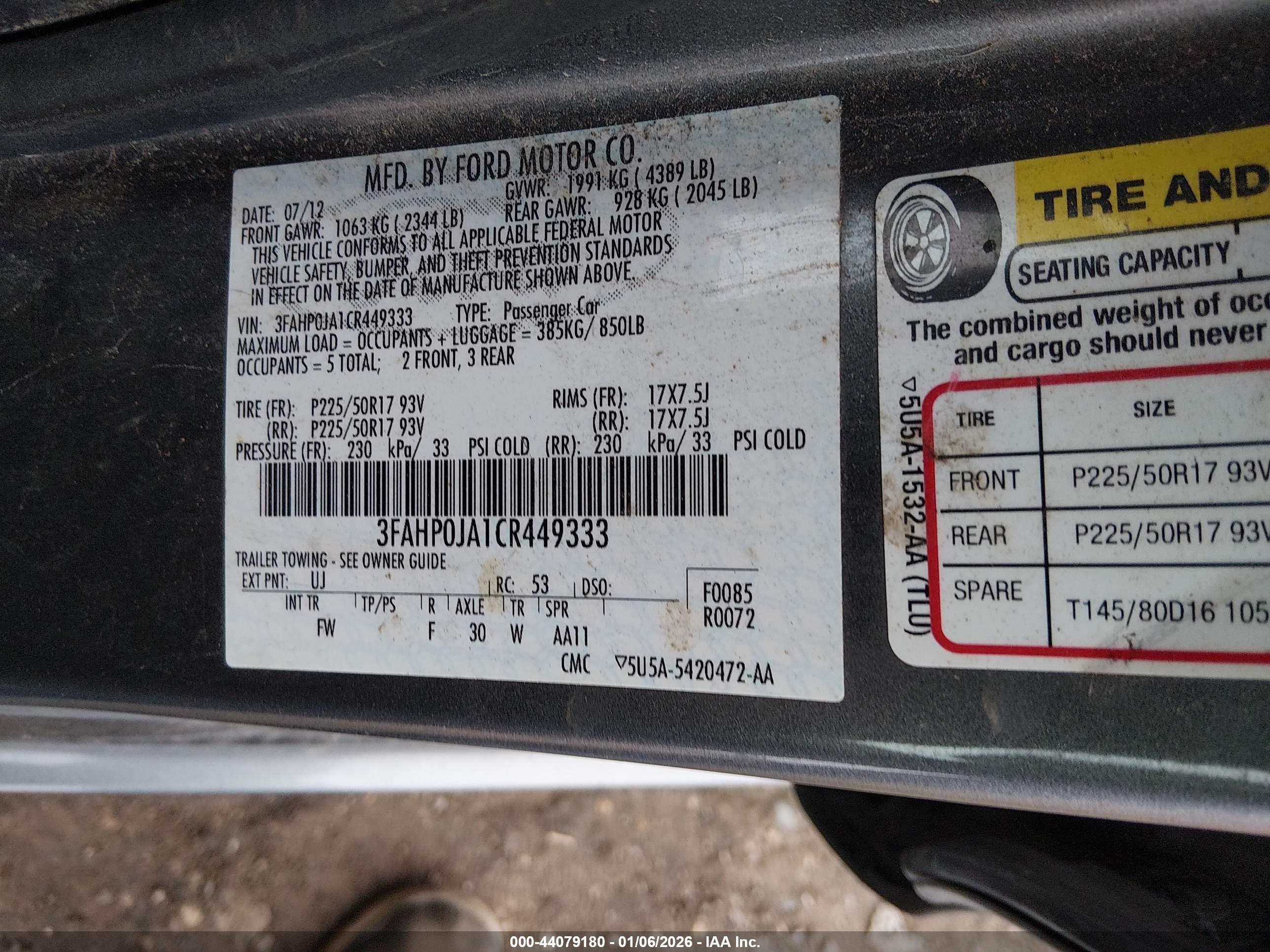 FORD FUSION image 9