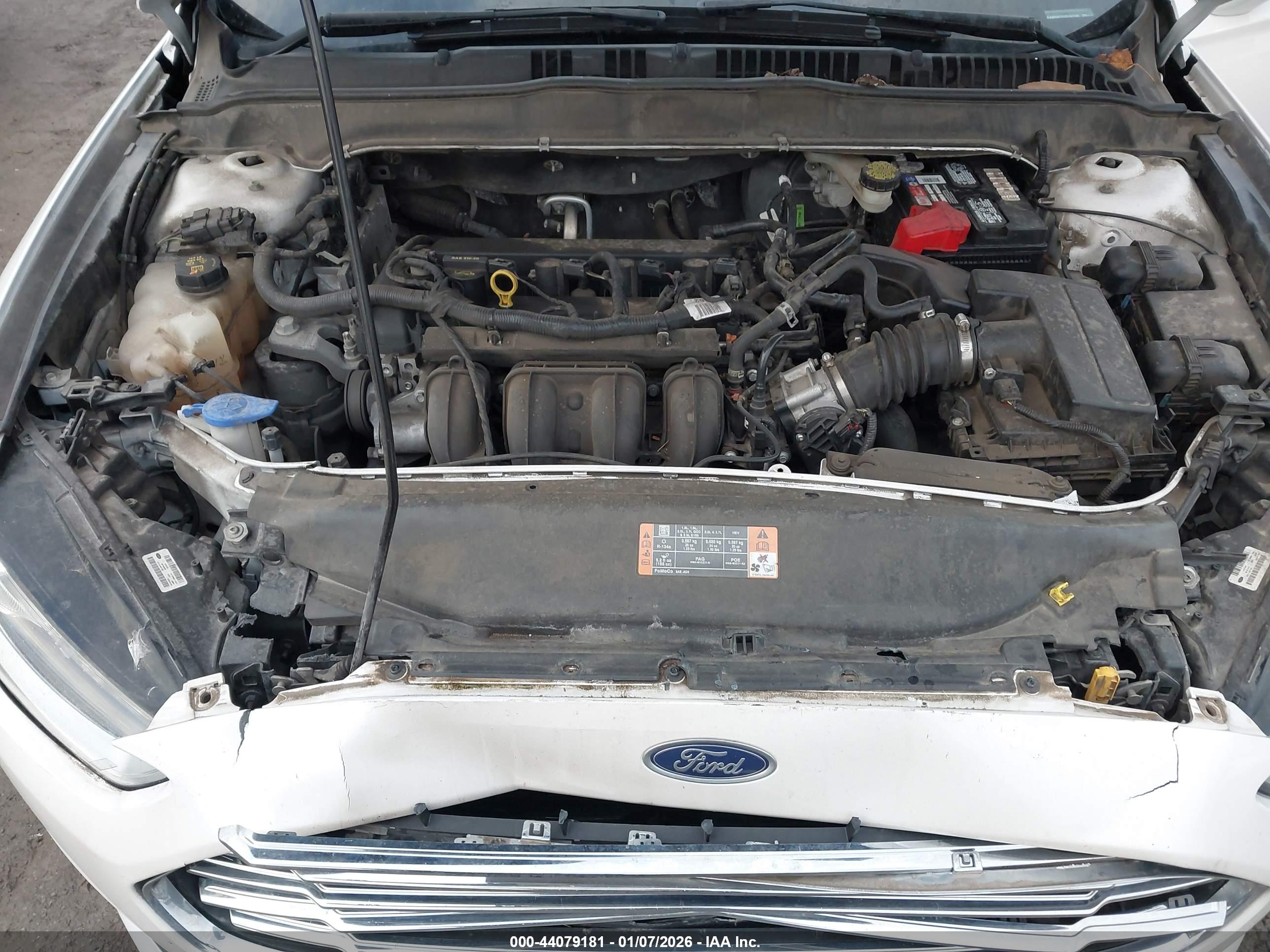 FORD FUSION image 10
