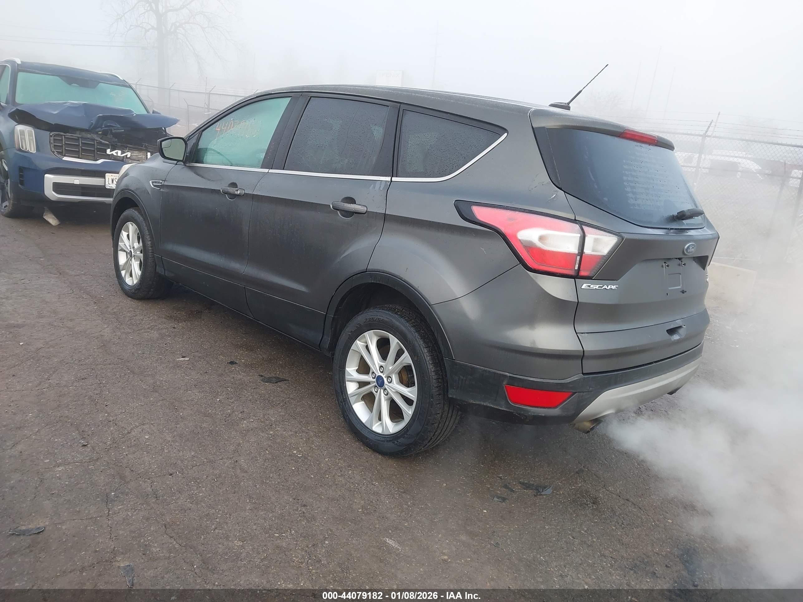 FORD ESCAPE image 3