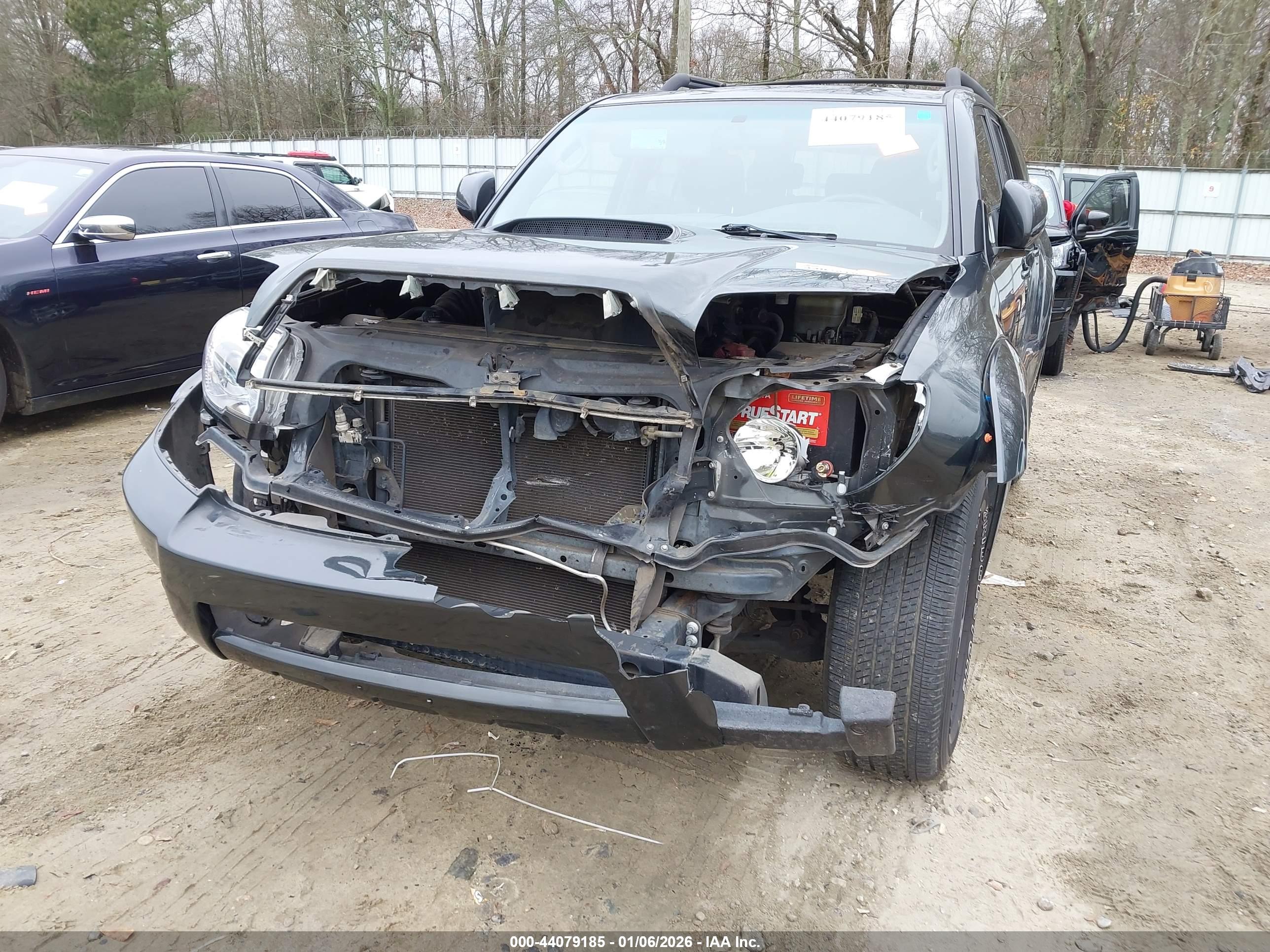 TOYOTA 4RUNNER image 6