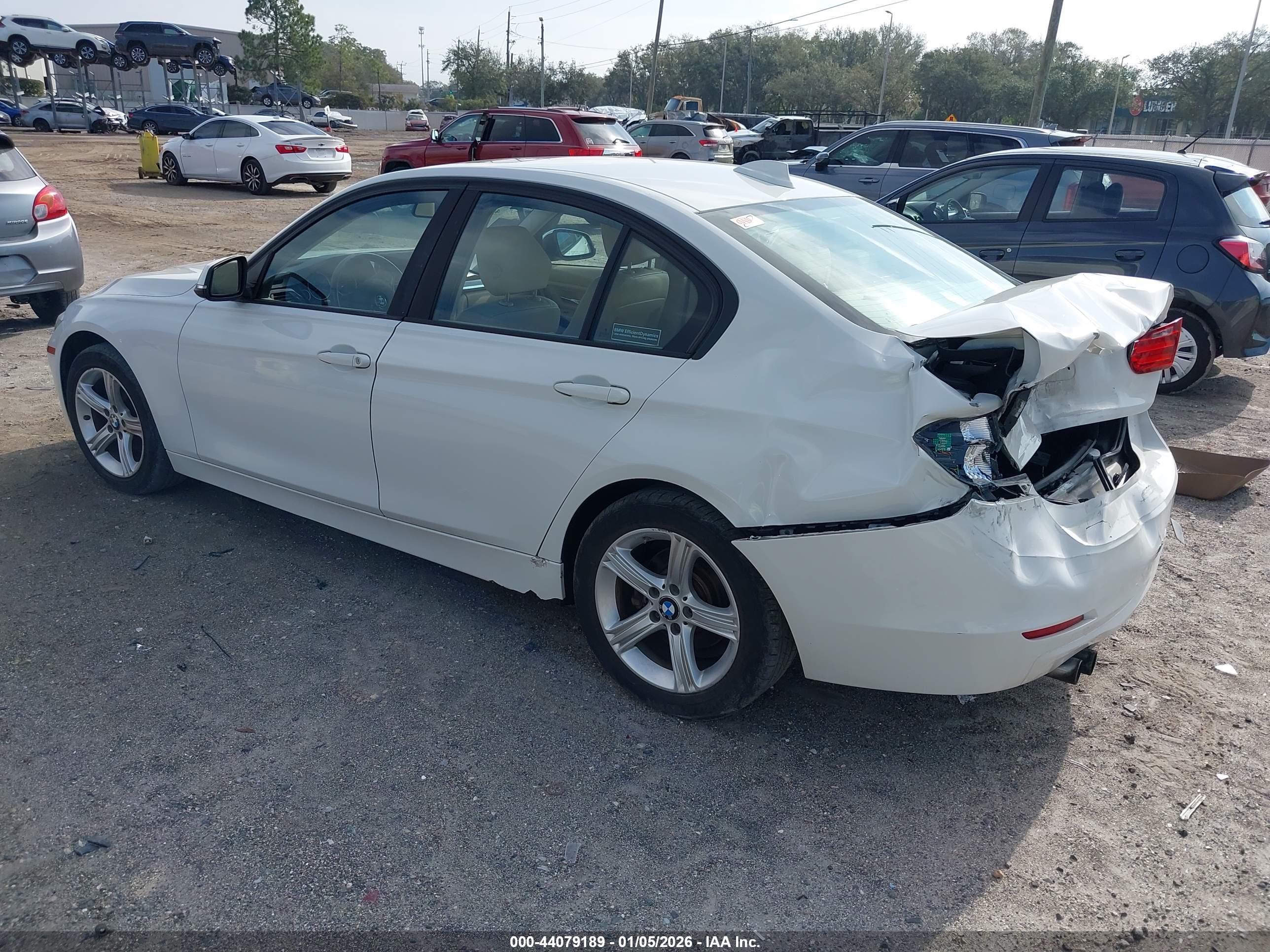 BMW 328I image 3