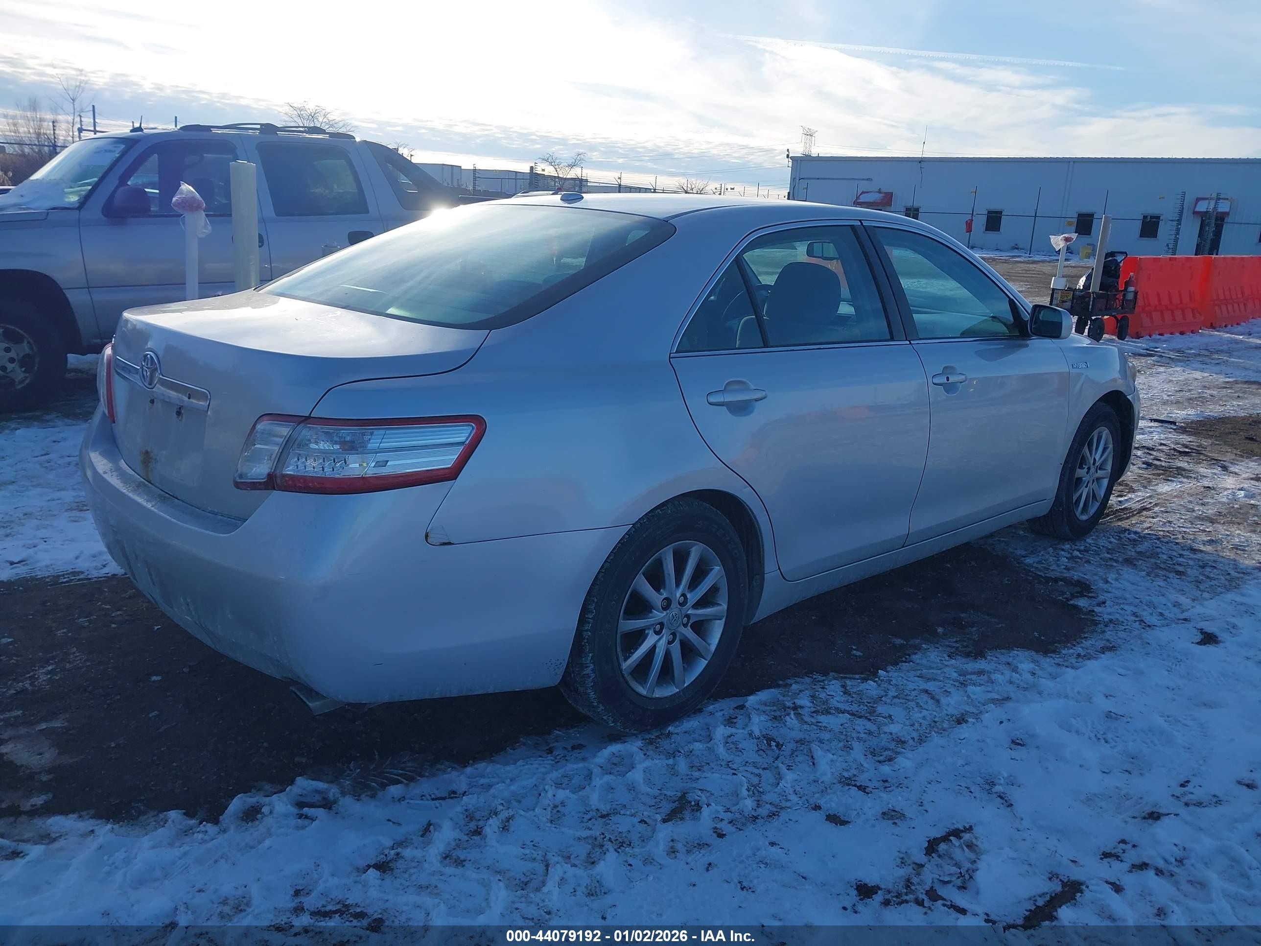 TOYOTA CAMRY image 4