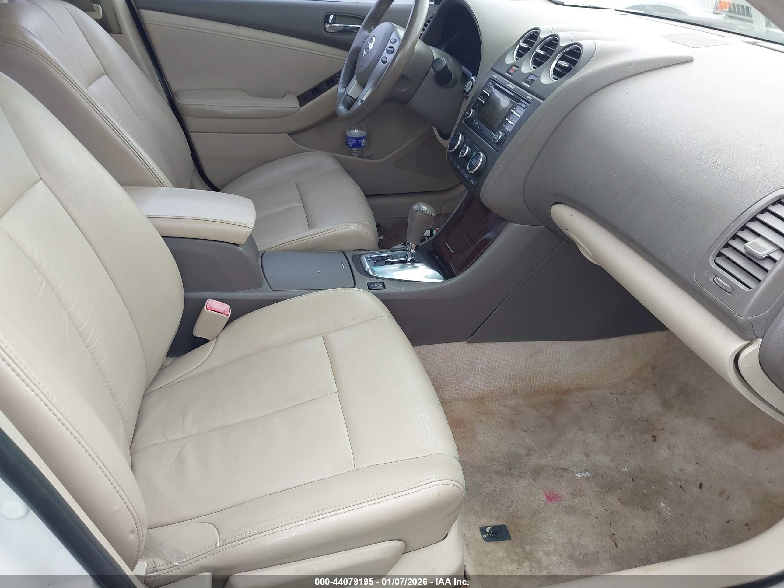 NISSAN ALTIMA image 5