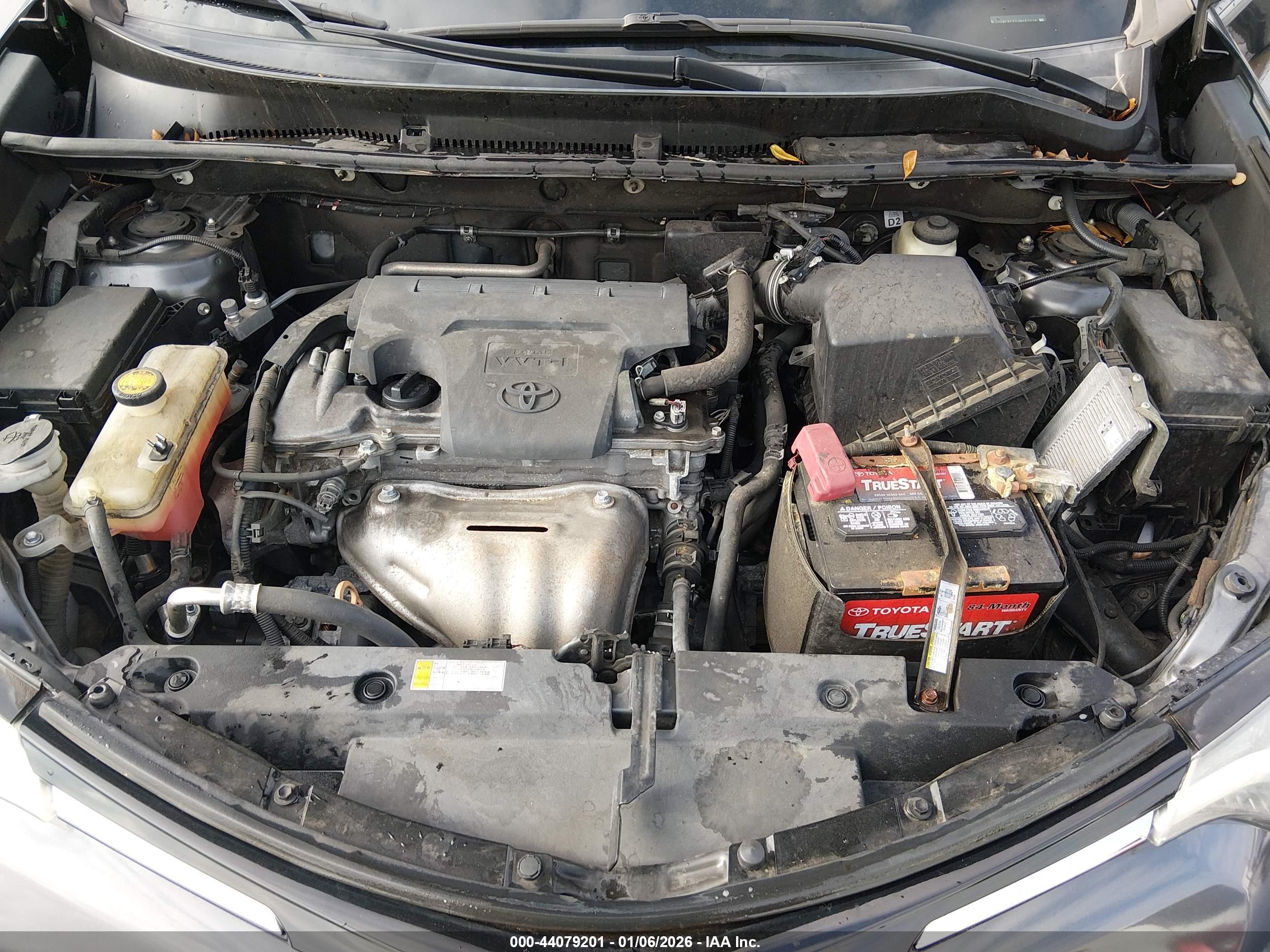 TOYOTA RAV4 image 10