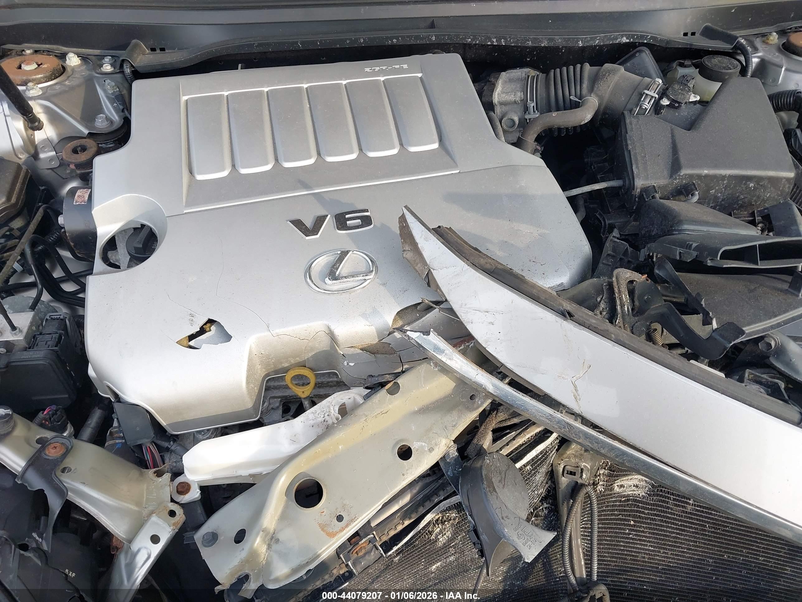 LEXUS ES image 10