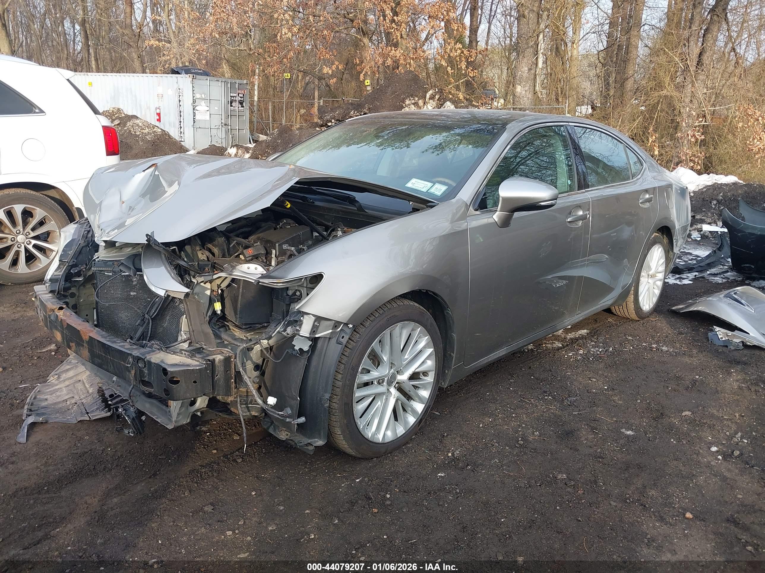 LEXUS ES image 2