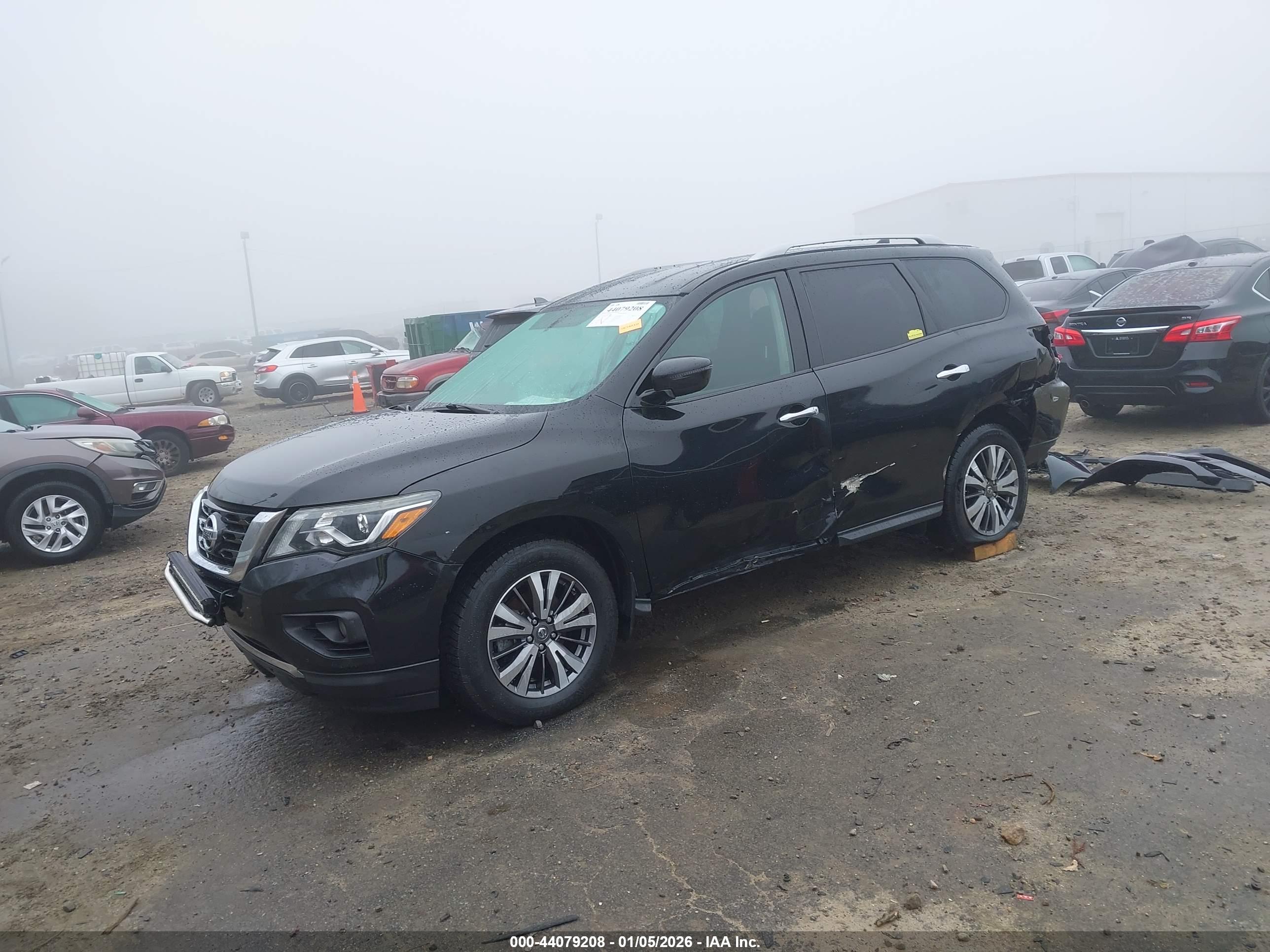 NISSAN PATHFINDER image 2