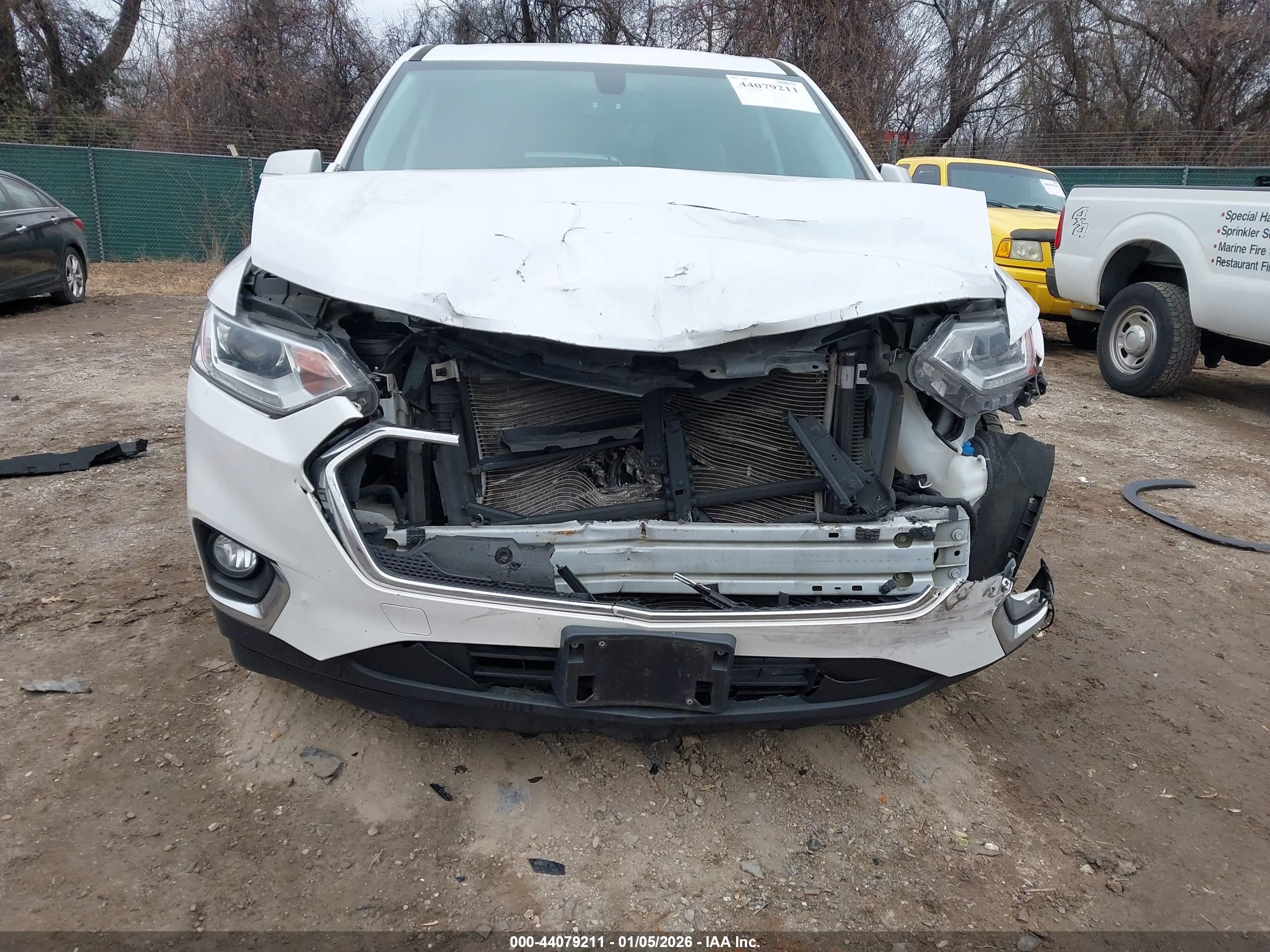 CHEVROLET TRAVERSE image 6