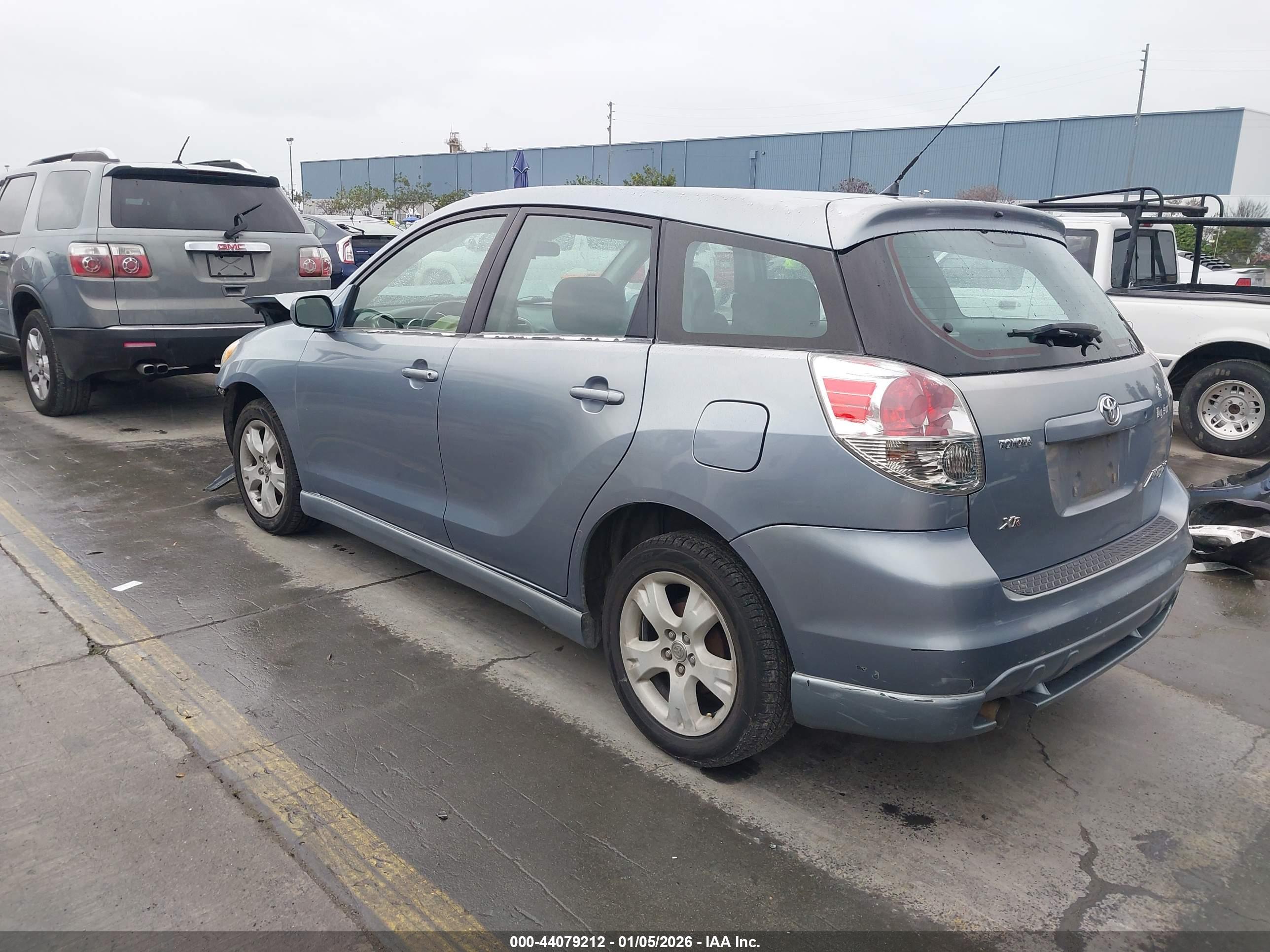 TOYOTA MATRIX image 3