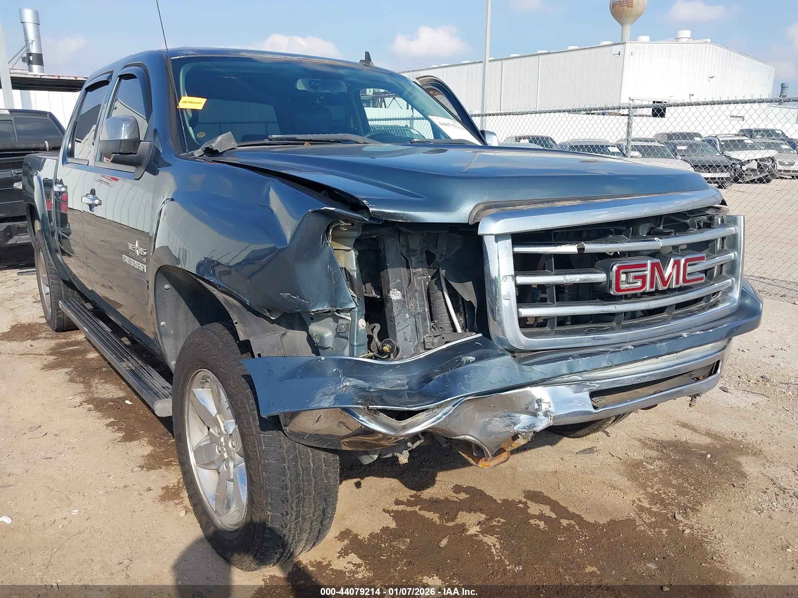 GMC SIERRA image 6