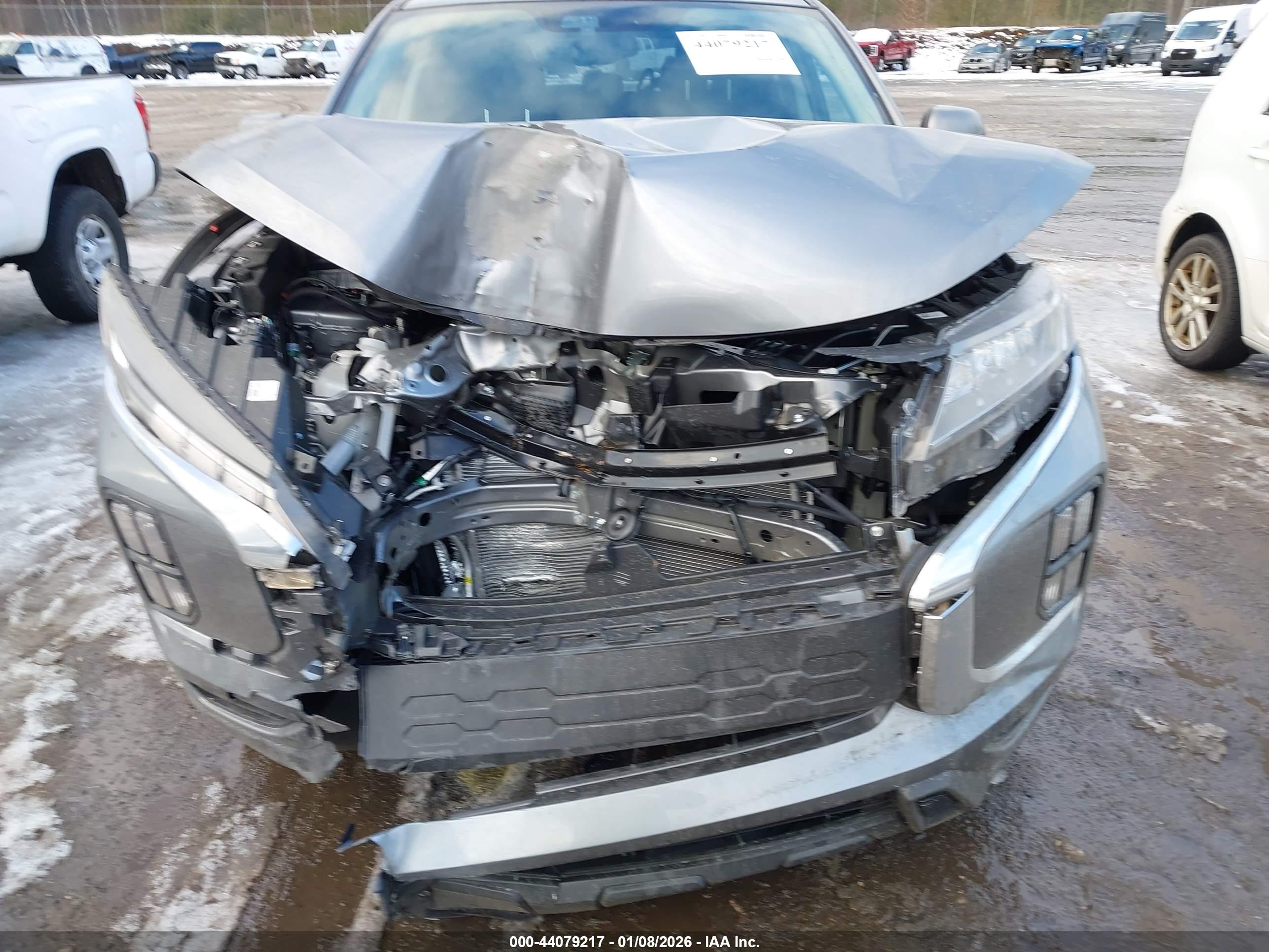 MITSUBISHI OUTLANDER image 6