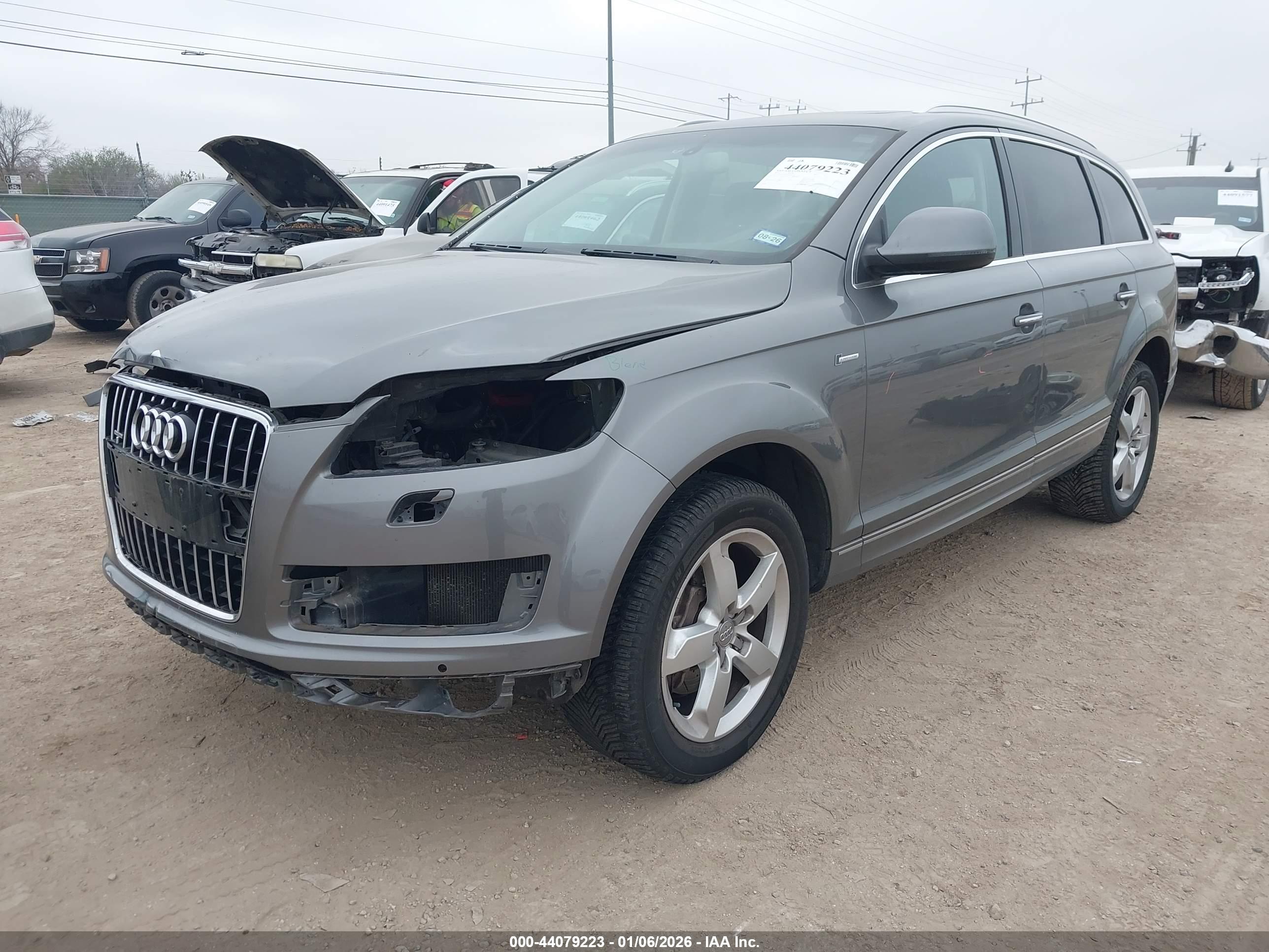 AUDI Q7 image 2