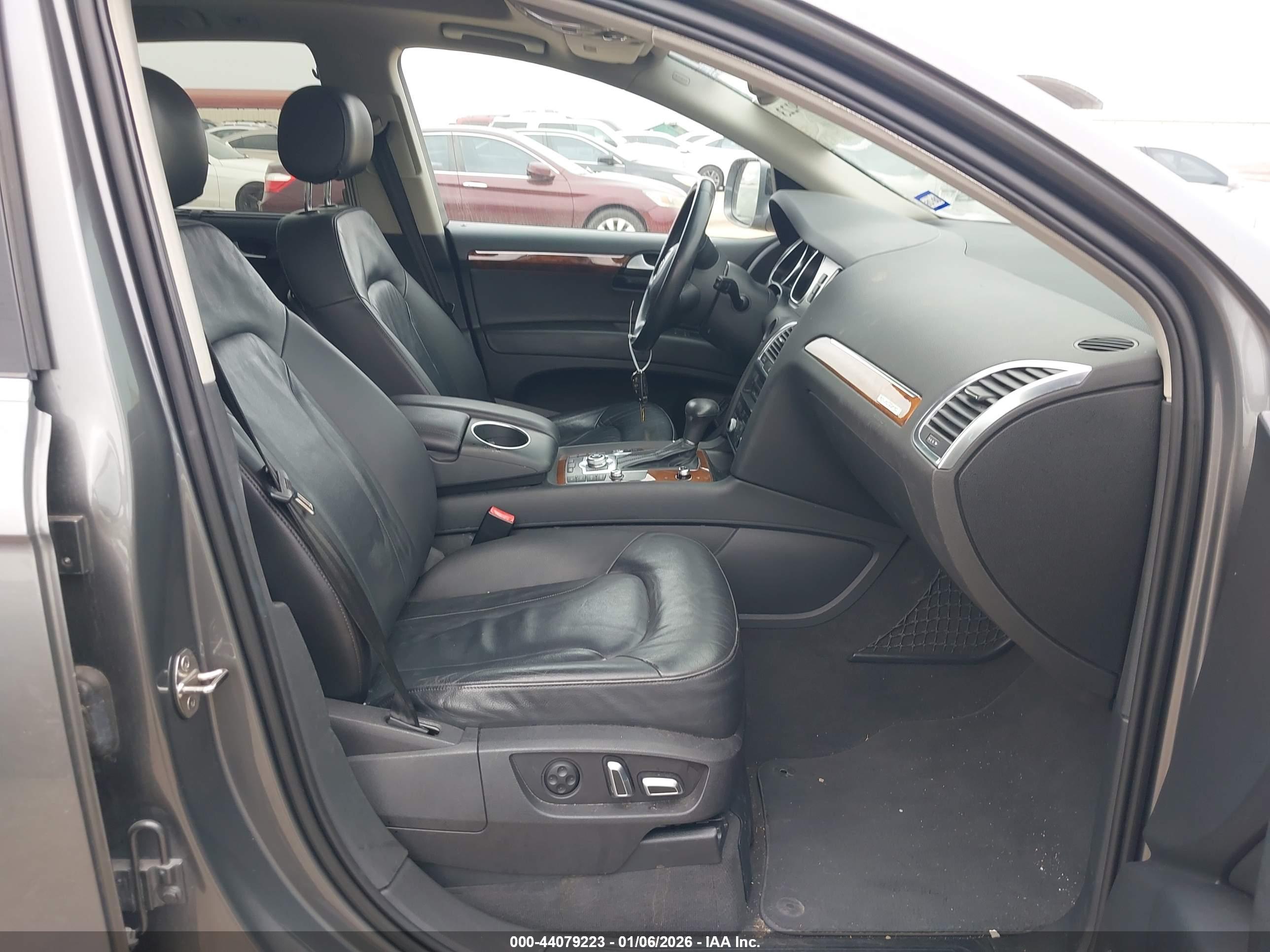AUDI Q7 image 5