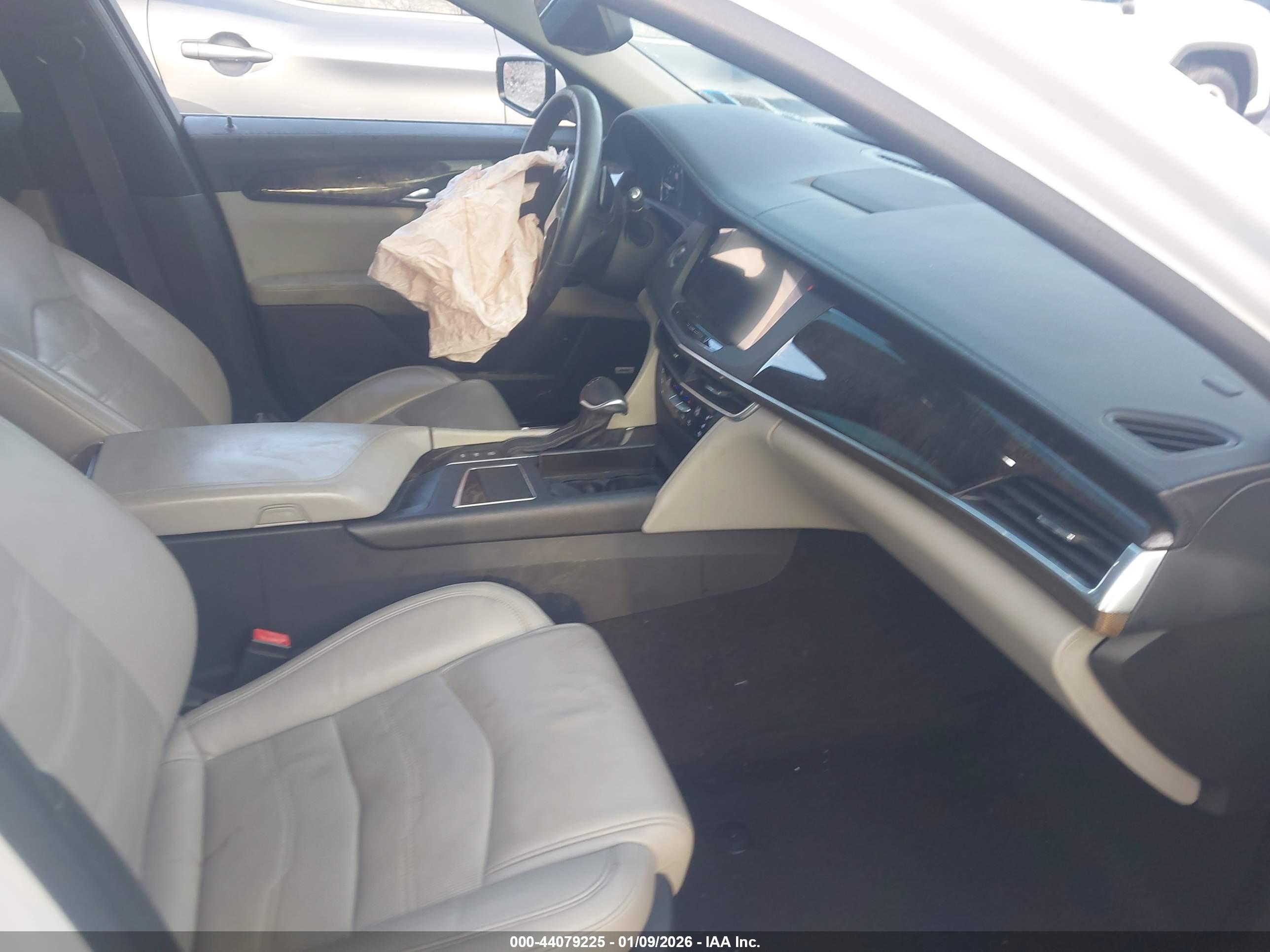 CADILLAC CT6 image 5