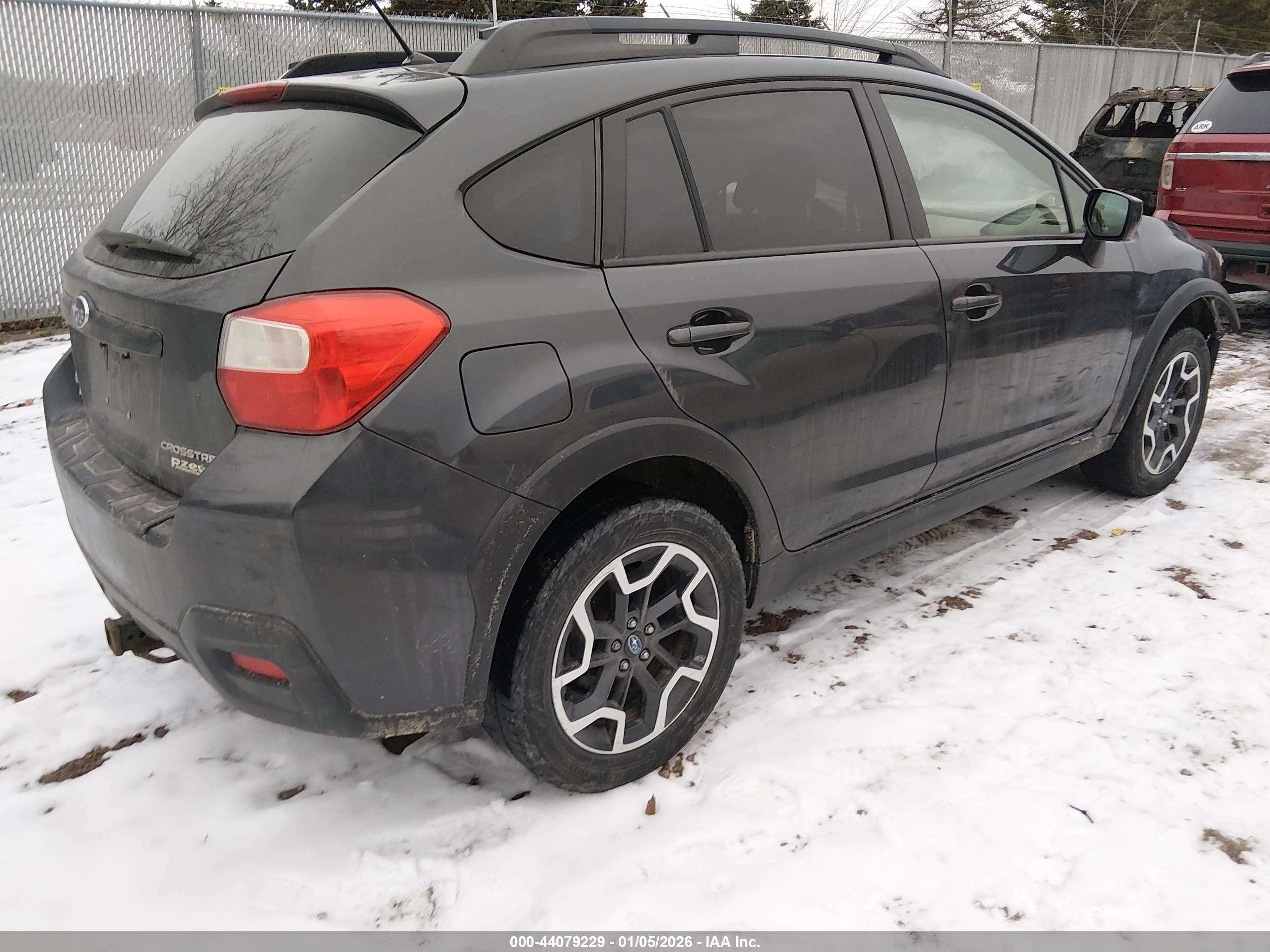 SUBARU CROSSTREK image 4