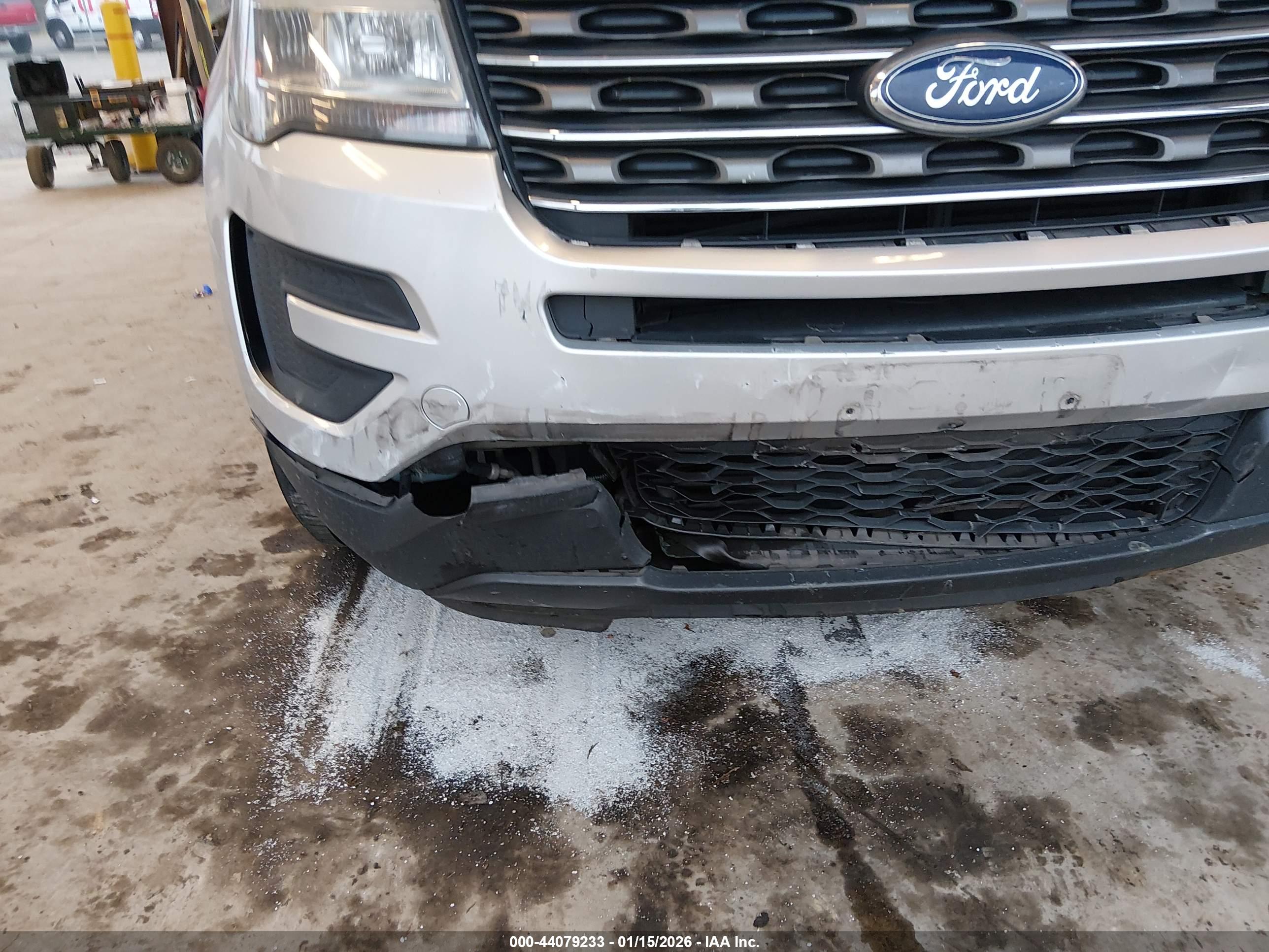 FORD EXPLORER image 6