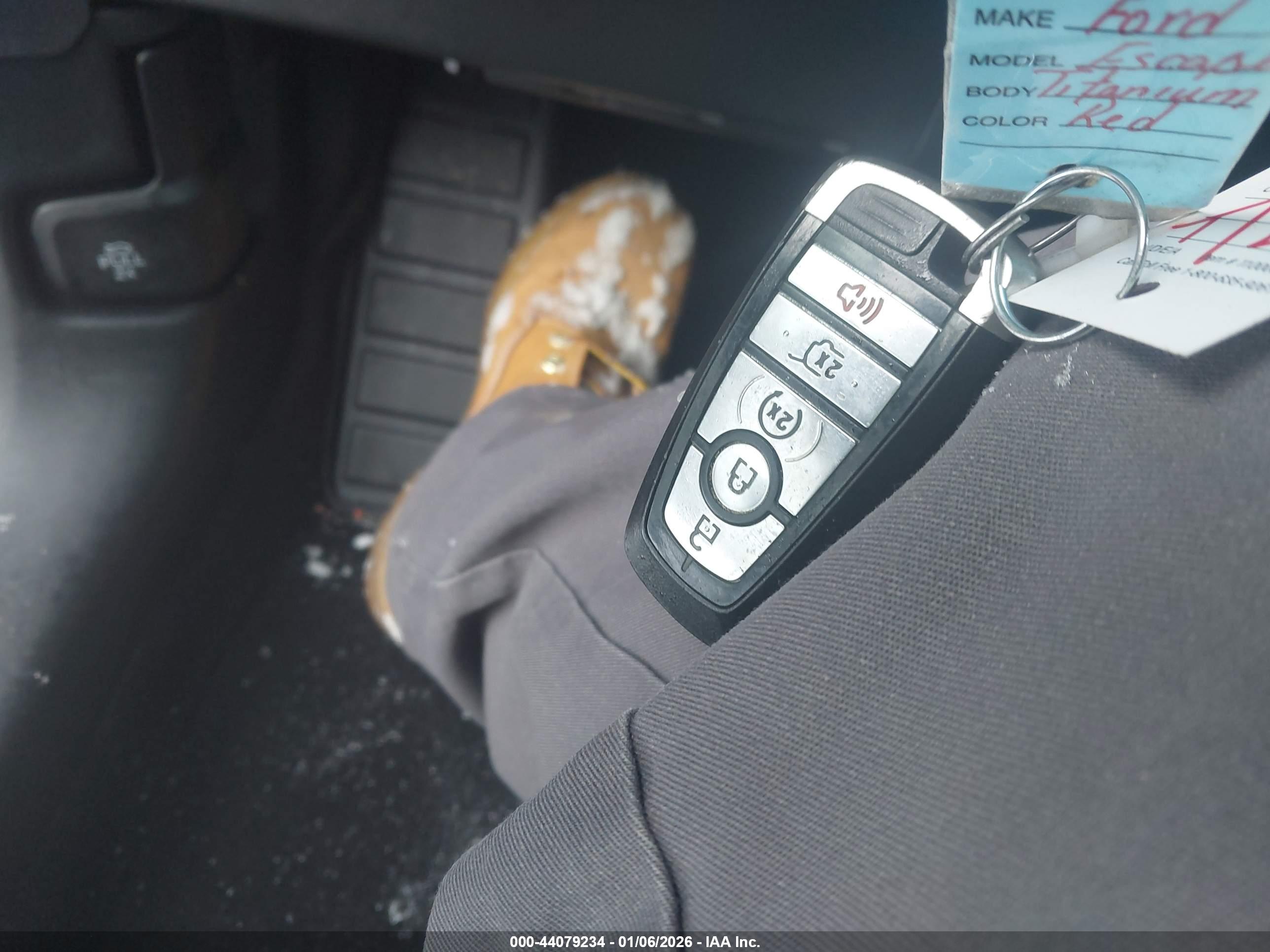 FORD ESCAPE image 11