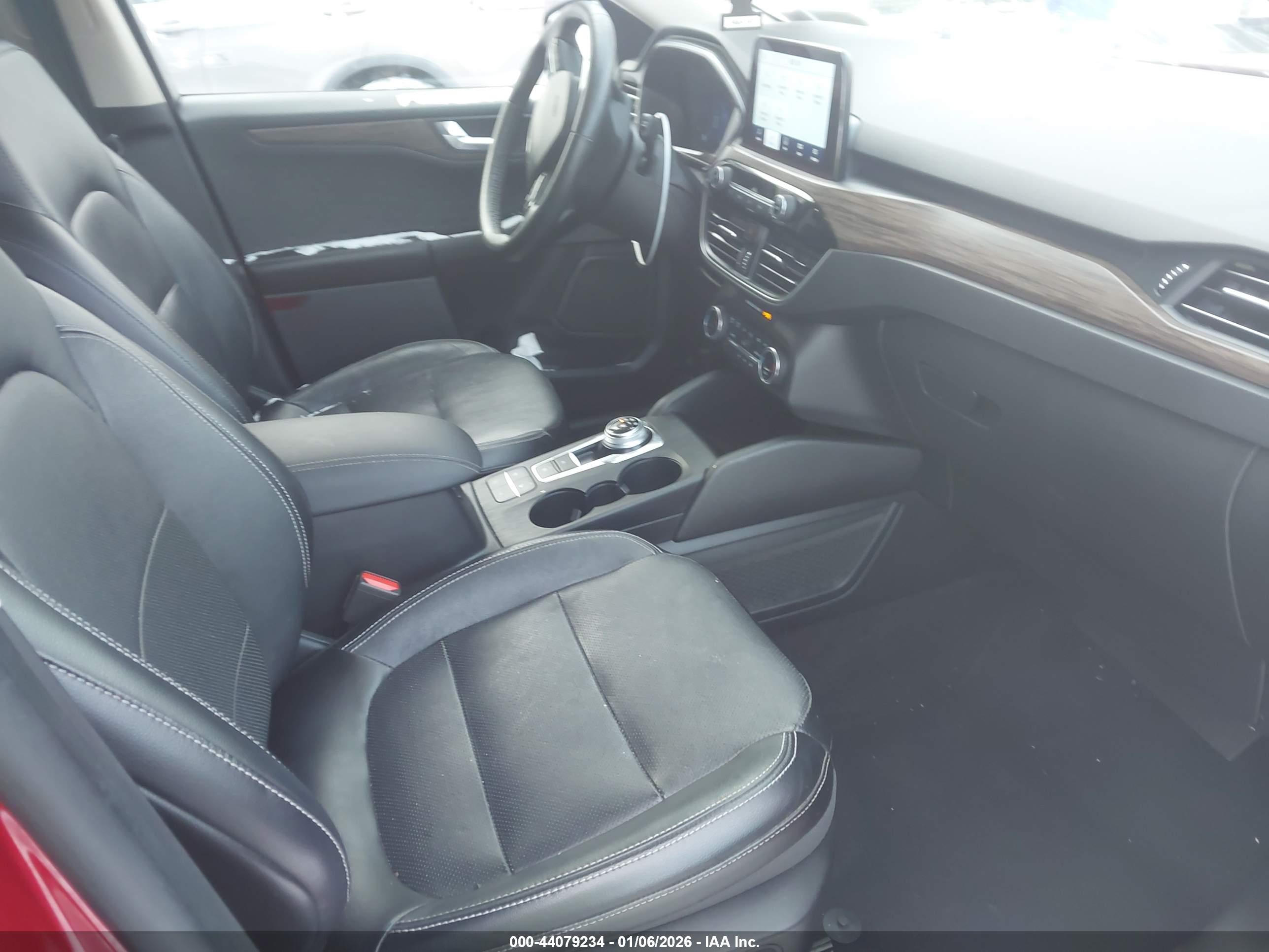 FORD ESCAPE image 5