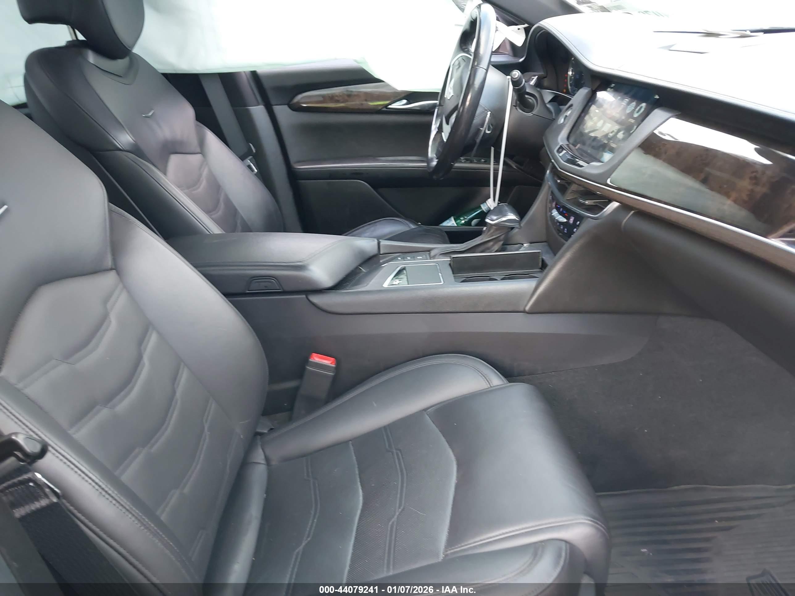 CADILLAC CT6 image 5