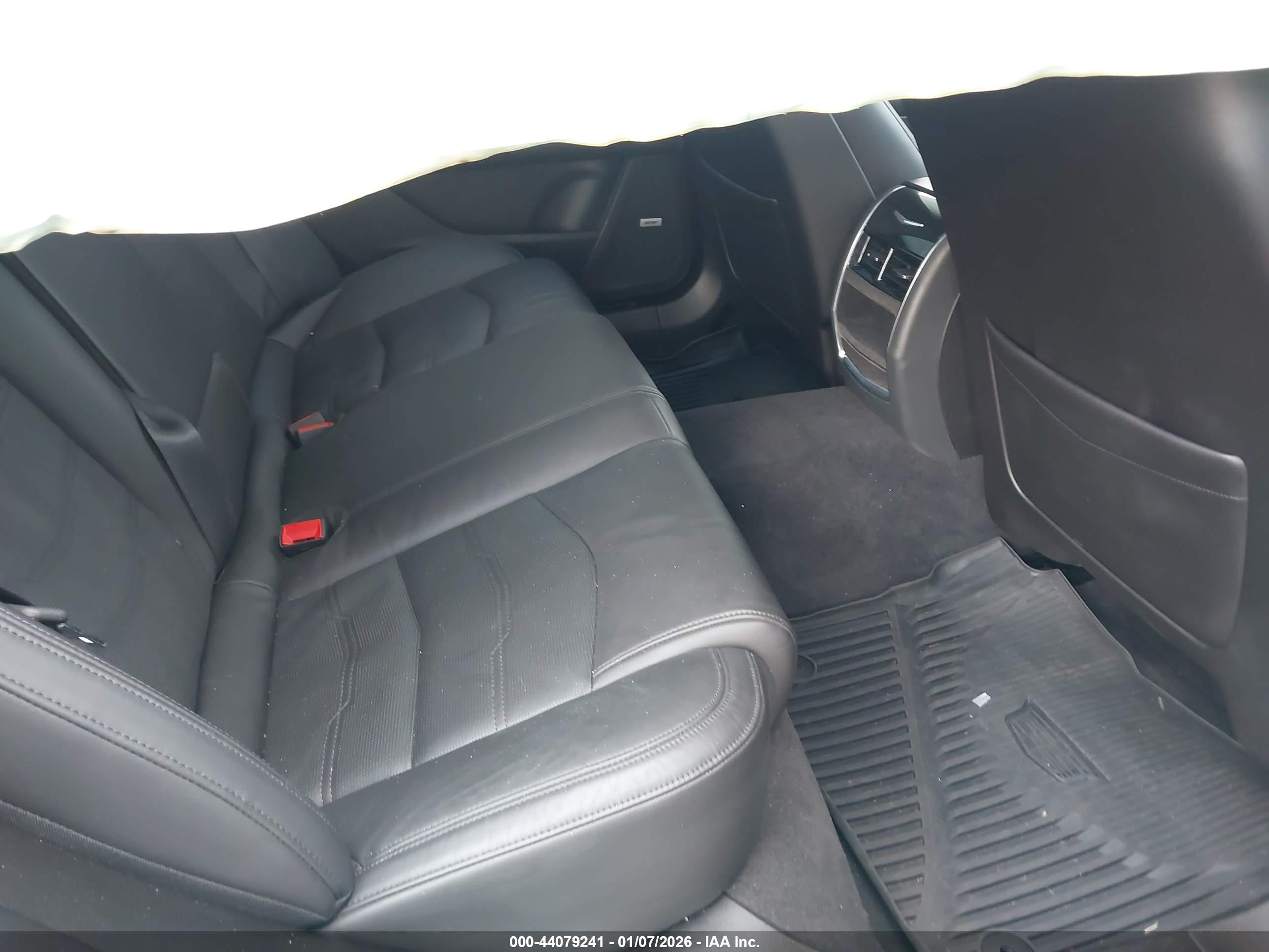 CADILLAC CT6 image 8
