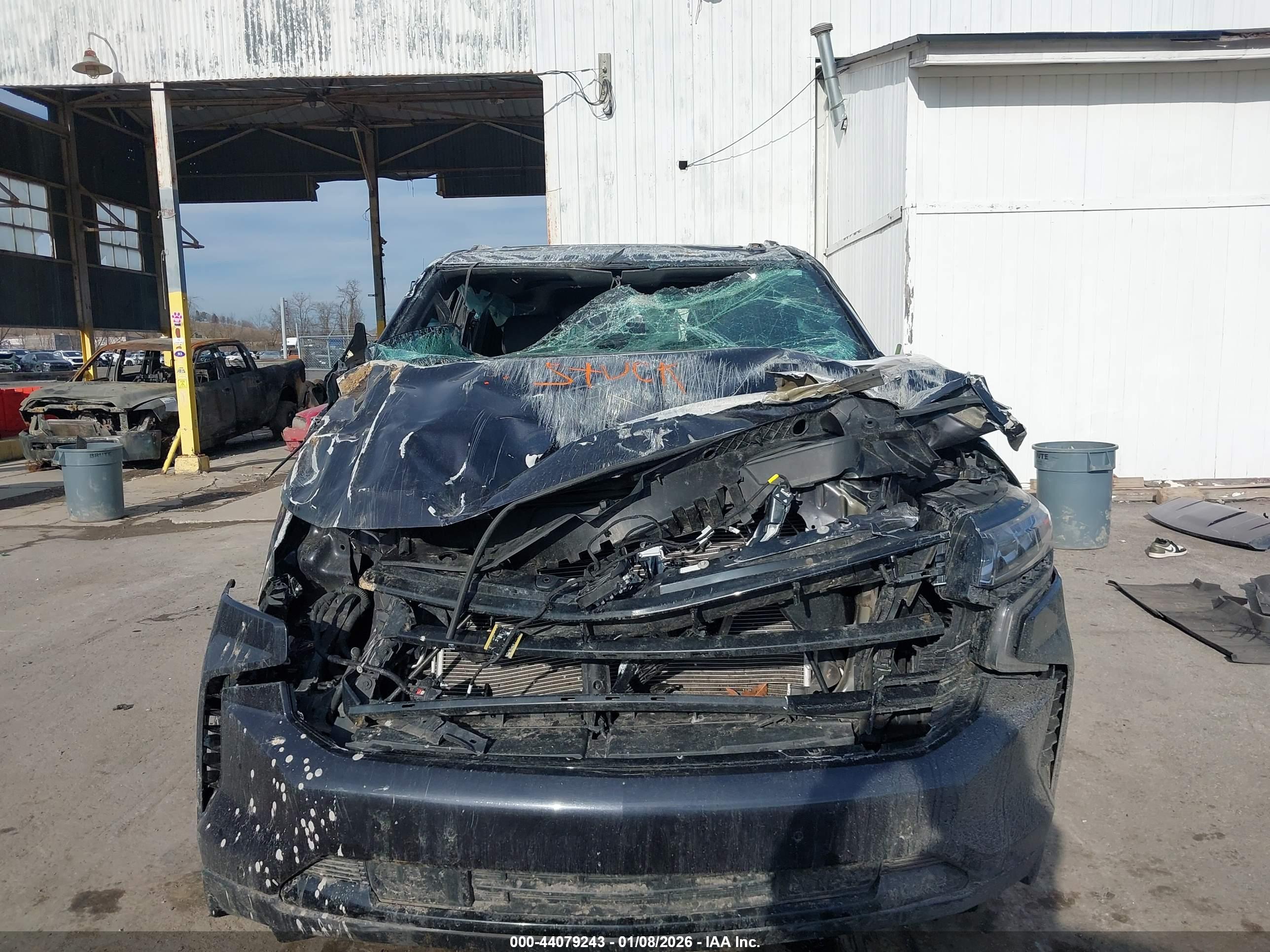 CHEVROLET TAHOE image 6