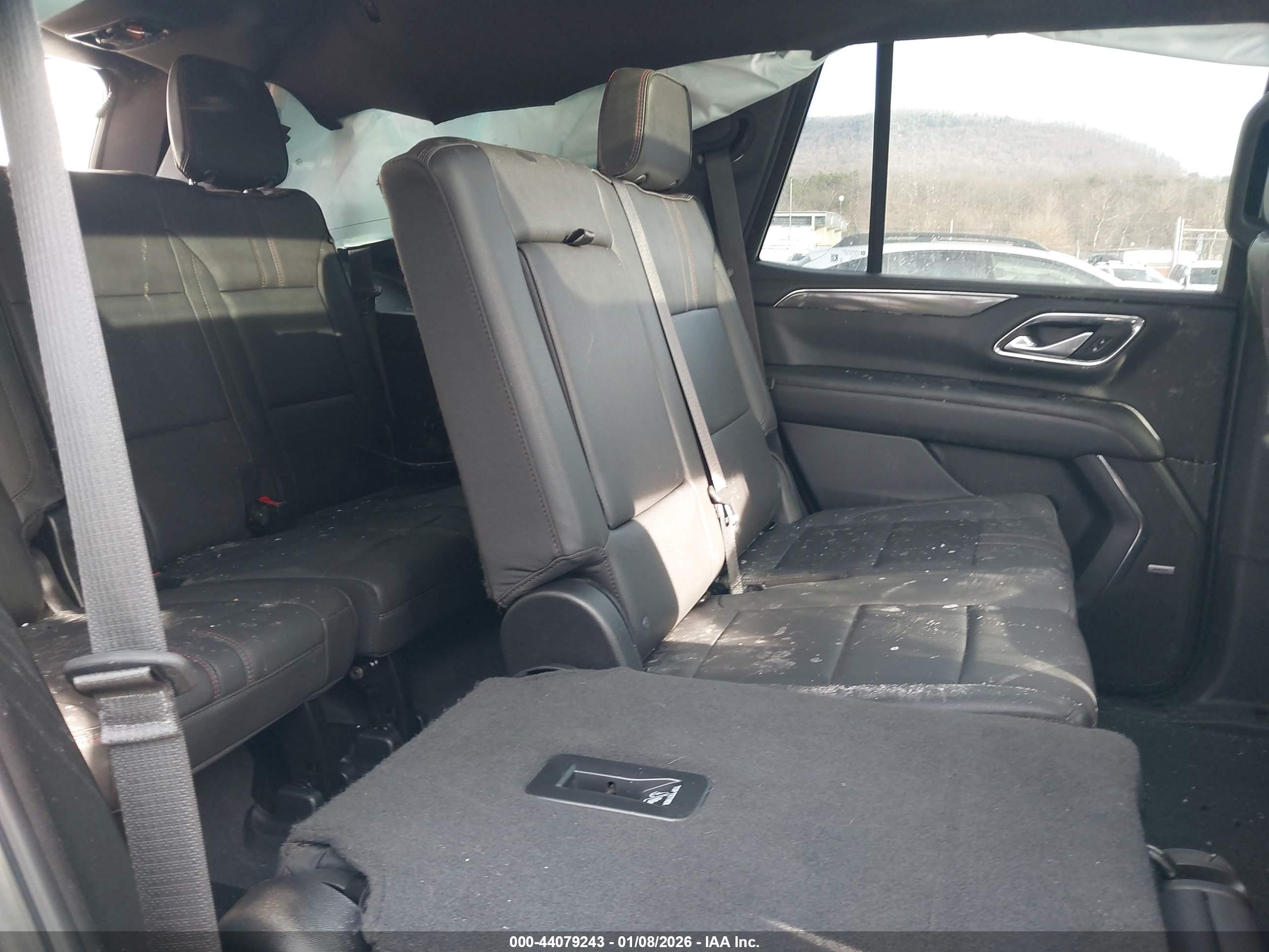 CHEVROLET TAHOE image 8