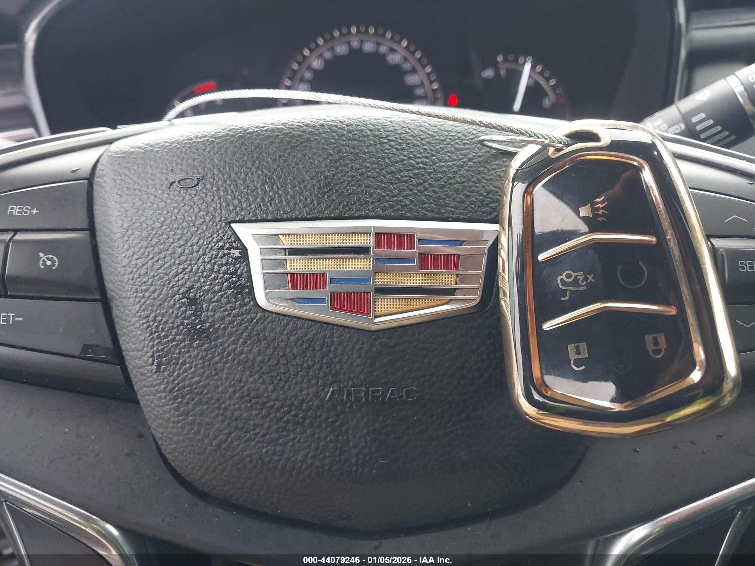 CADILLAC XT5 image 11