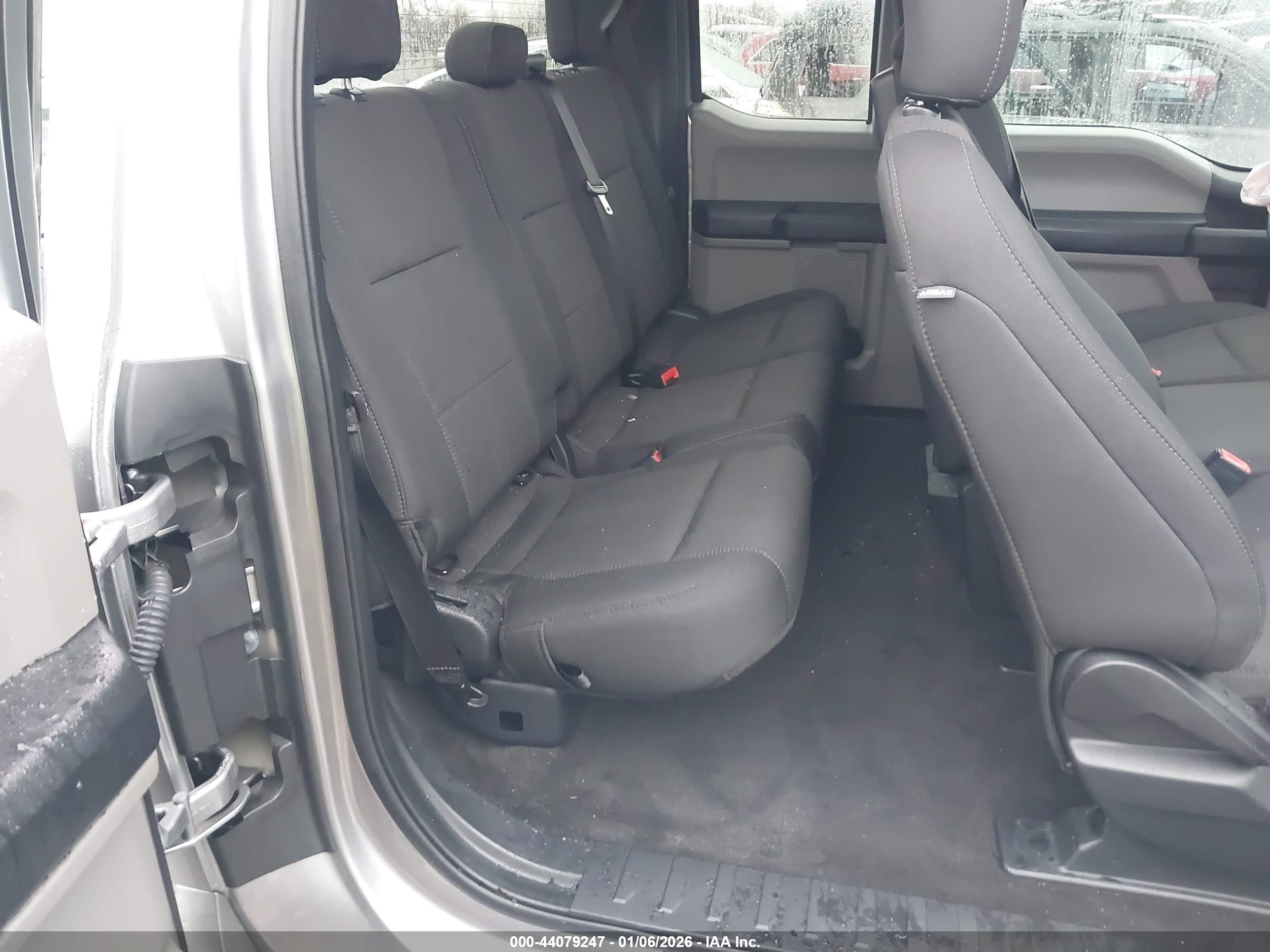 FORD F-150 image 8