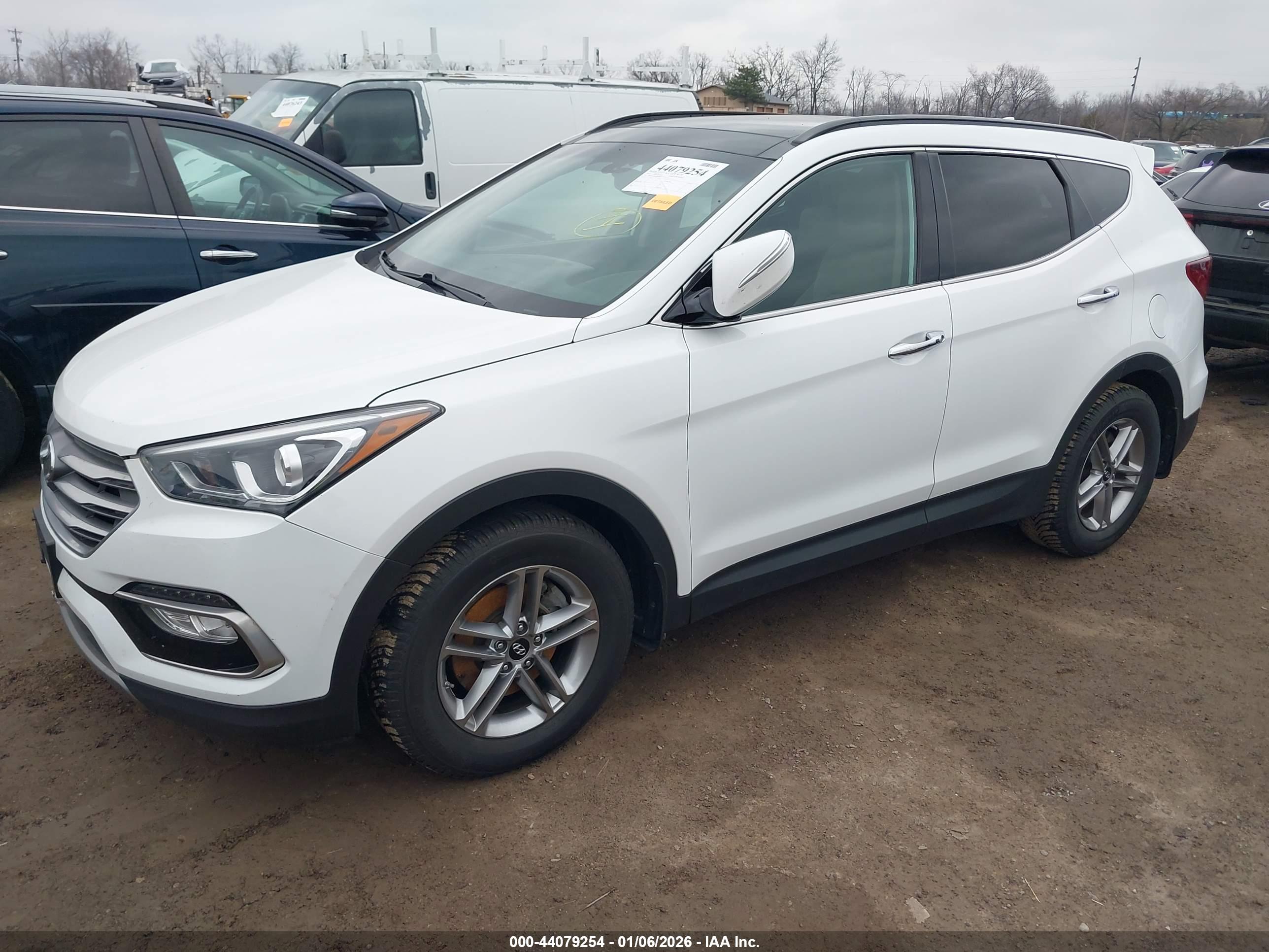 HYUNDAI SANTA image 2