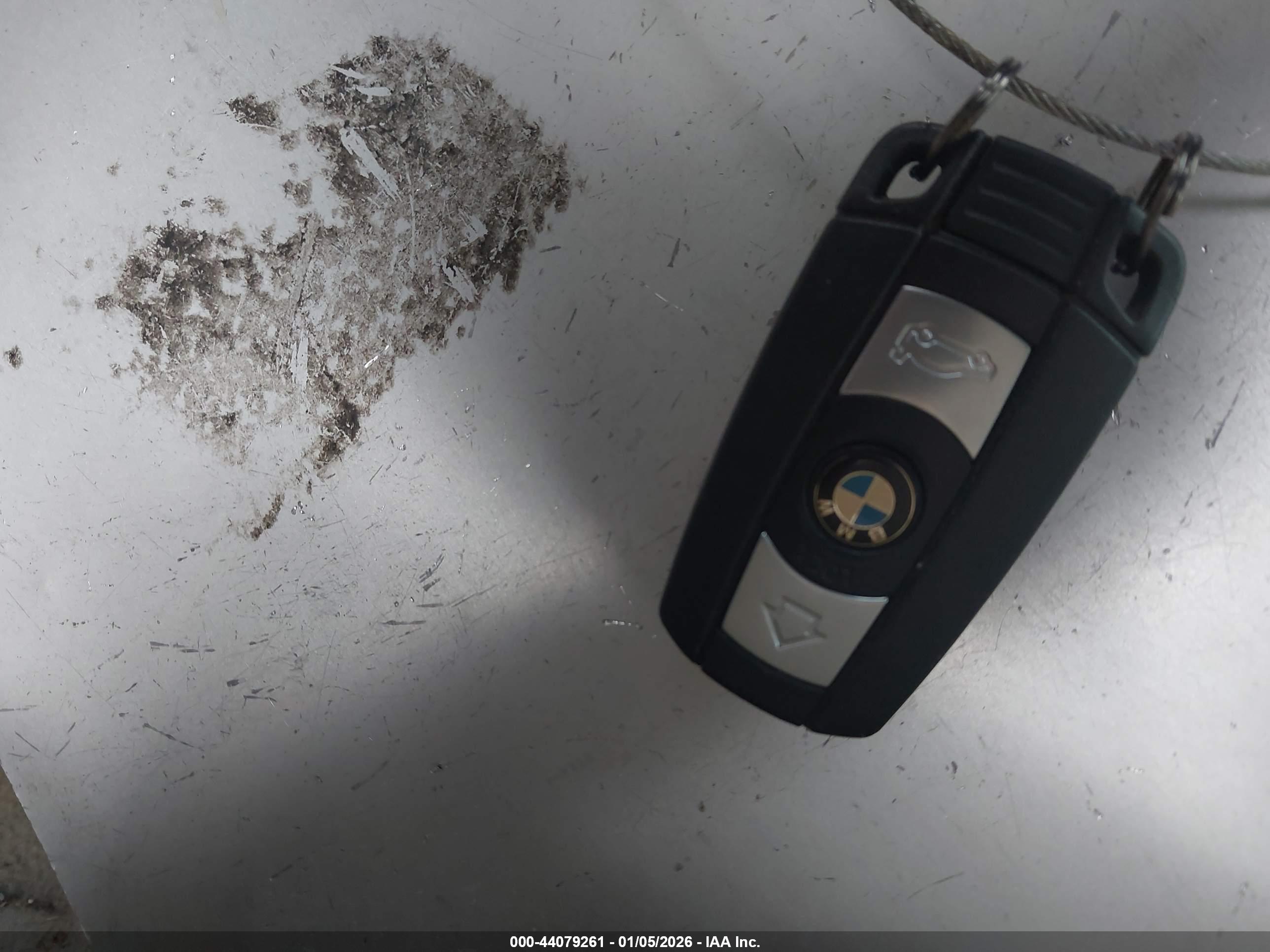 BMW 328I image 11