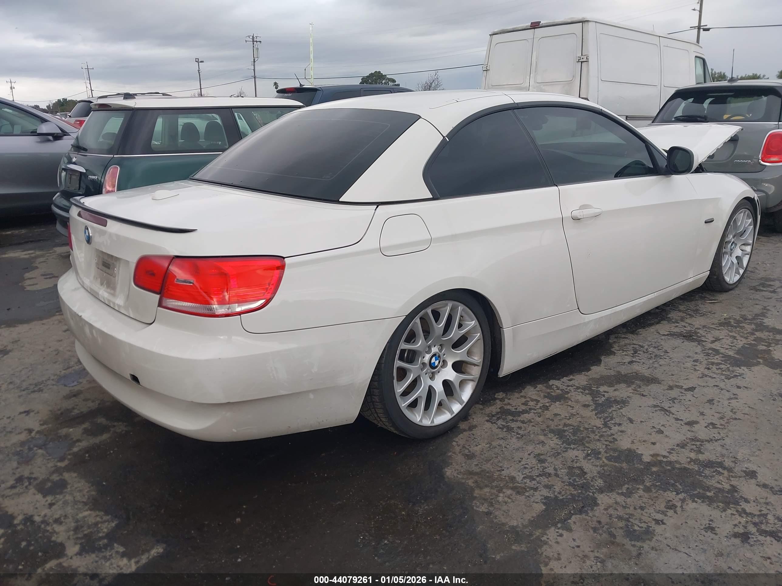 BMW 328I image 4