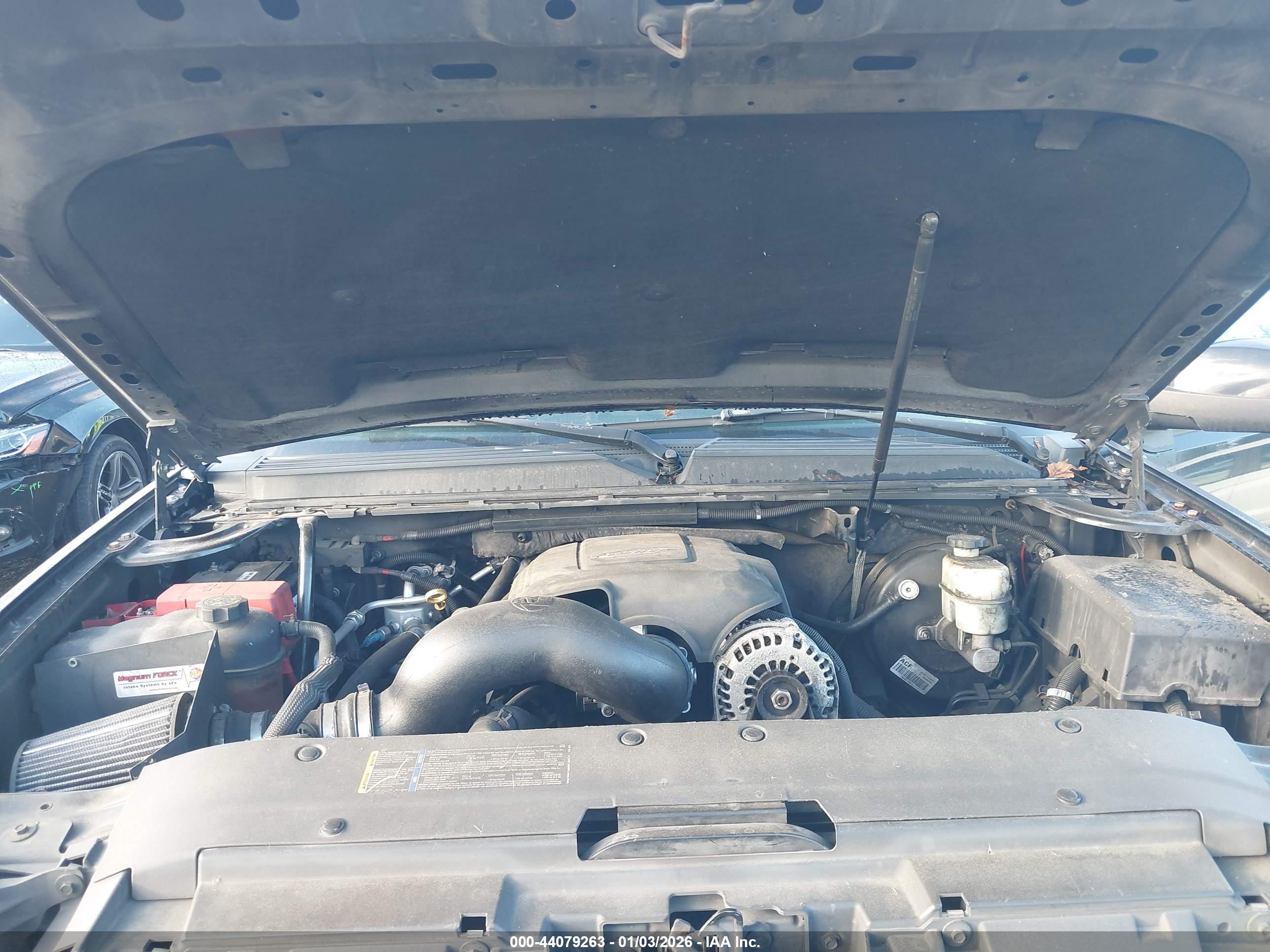 GMC YUKON image 10