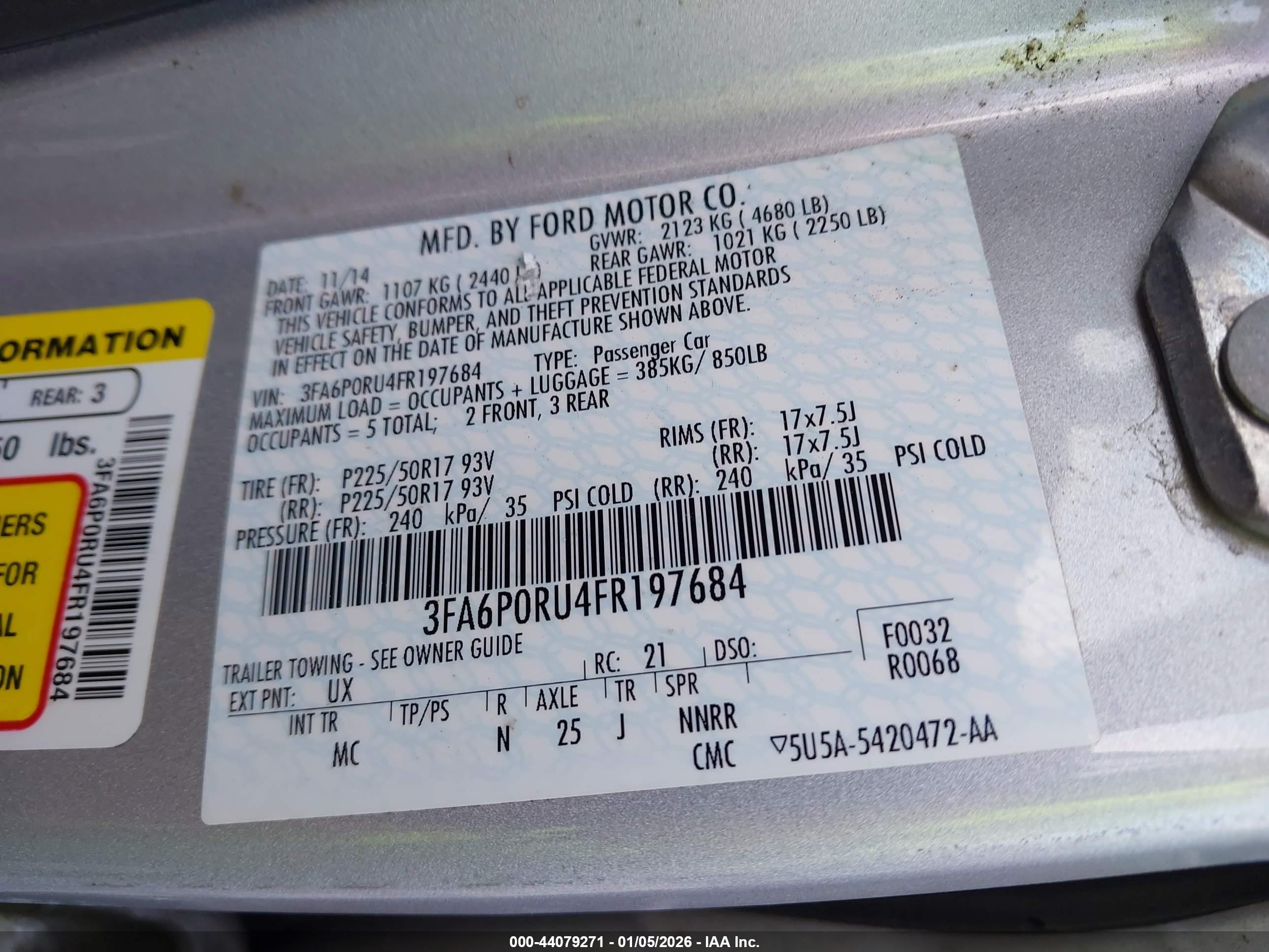 FORD FUSION image 9