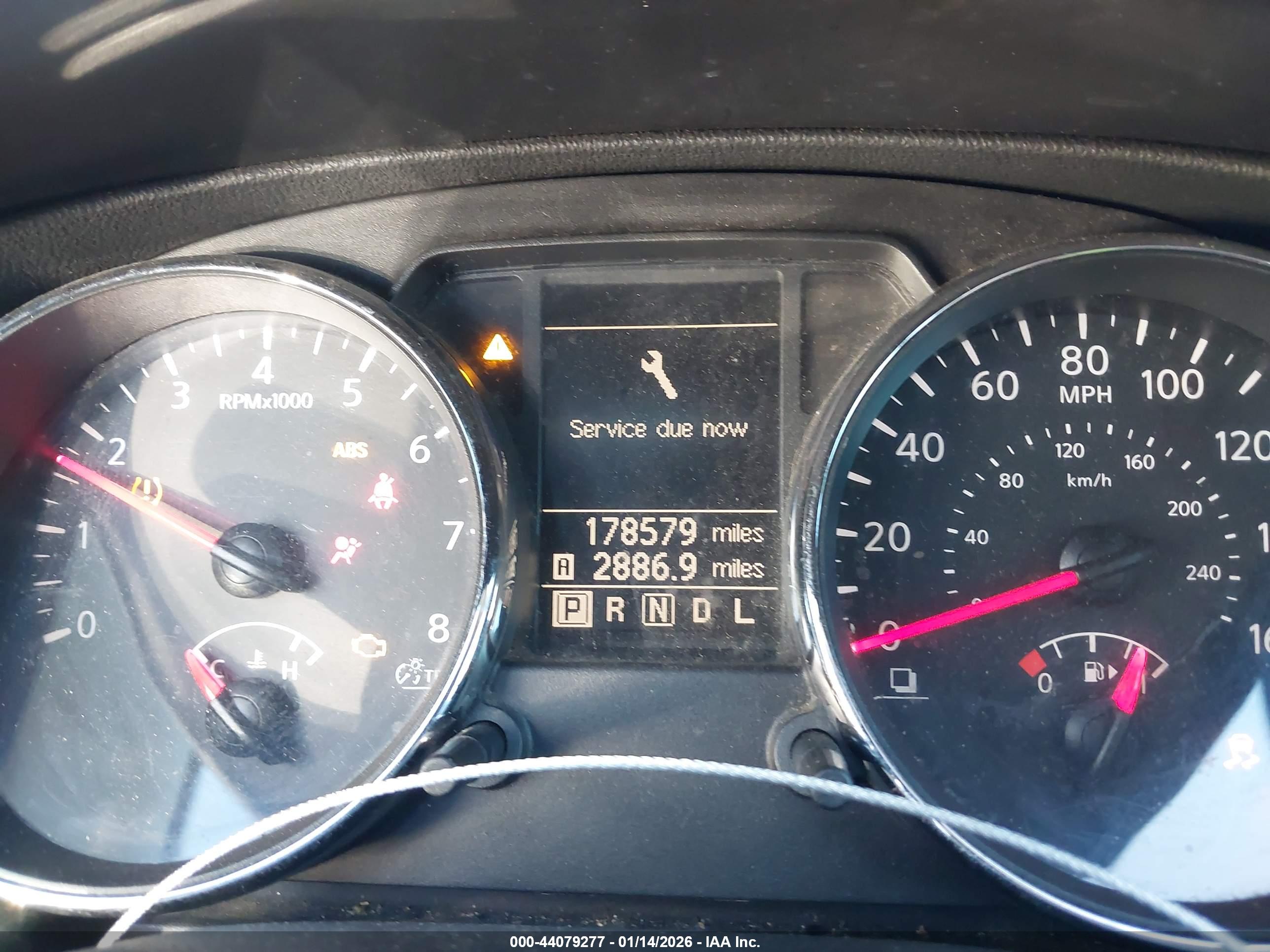NISSAN ROGUE image 7