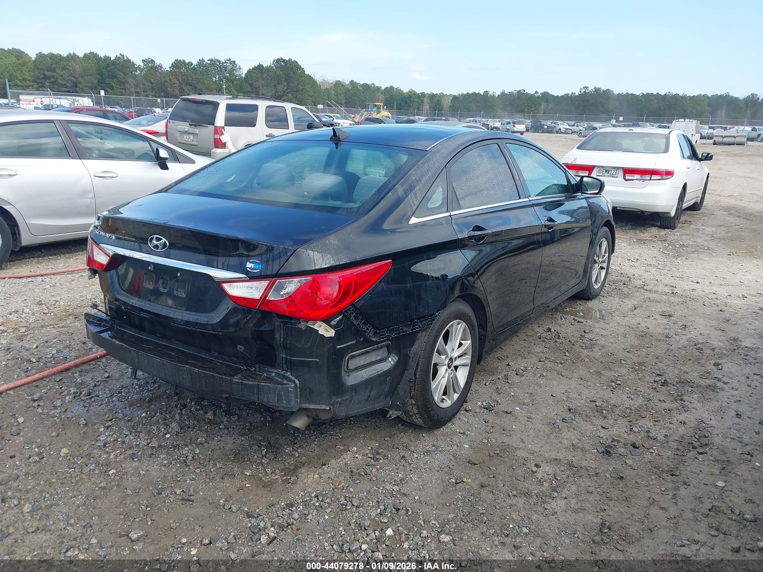 HYUNDAI SONATA image 4