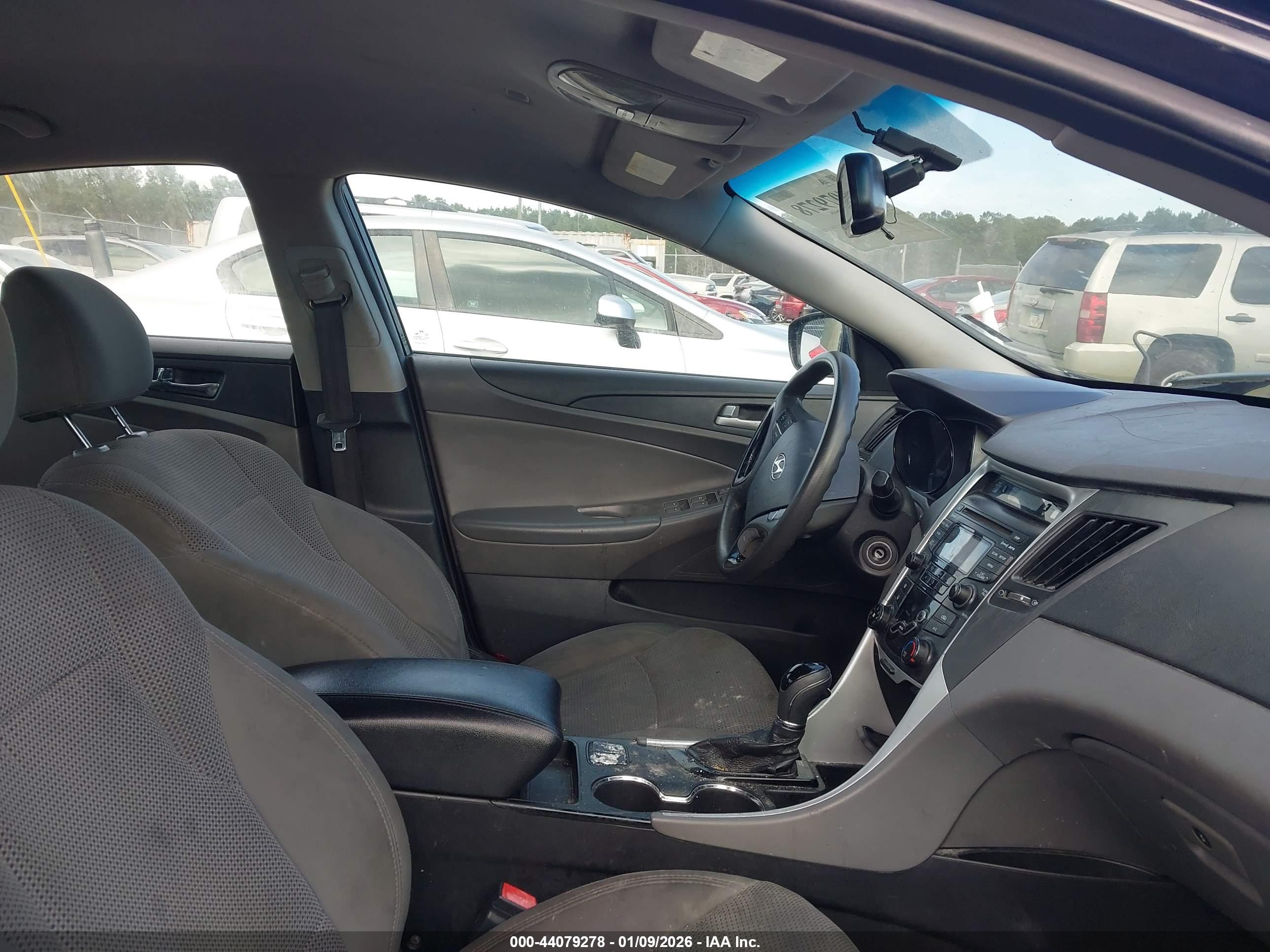 HYUNDAI SONATA image 5