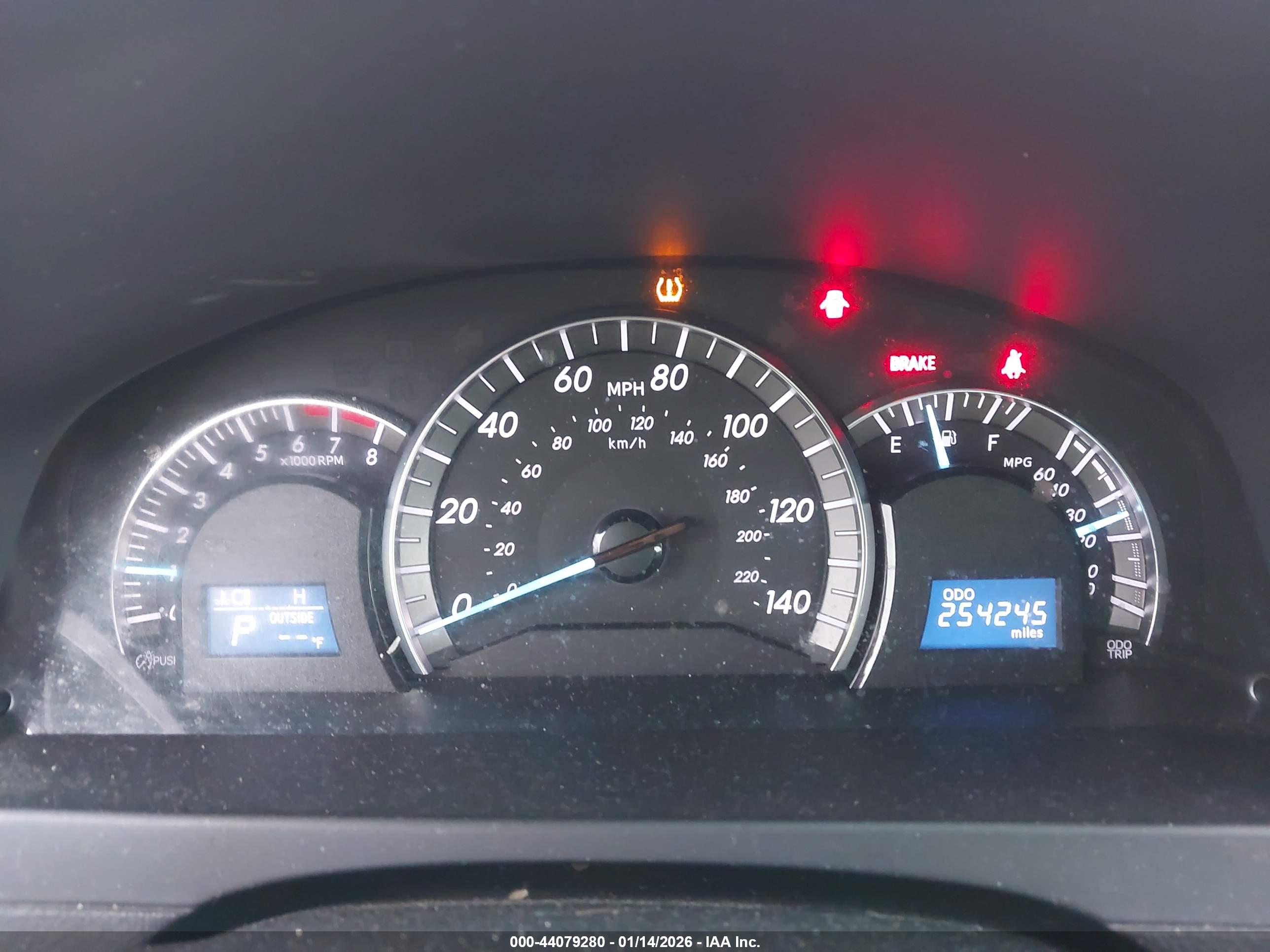 TOYOTA CAMRY image 7