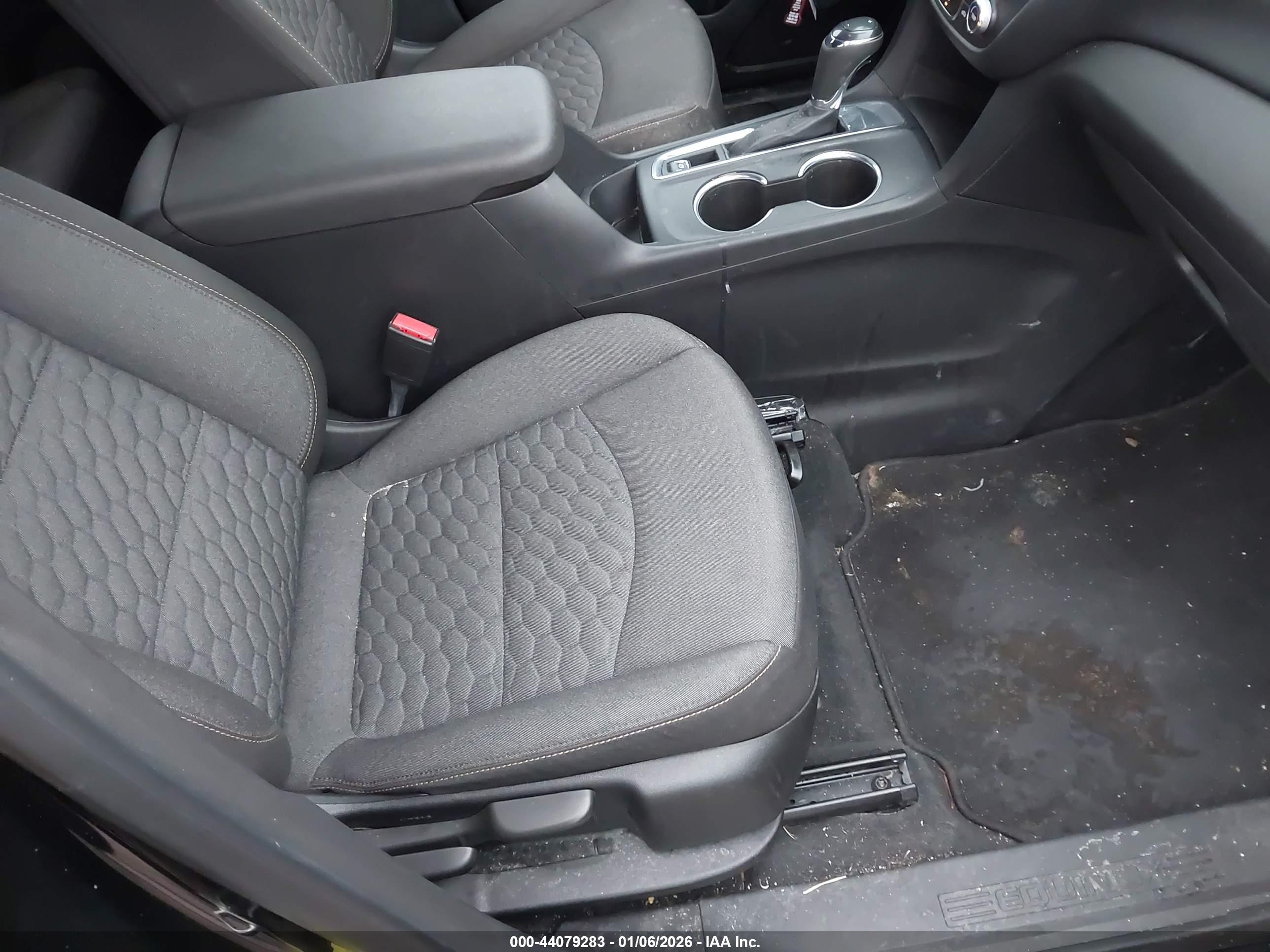 CHEVROLET EQUINOX image 5