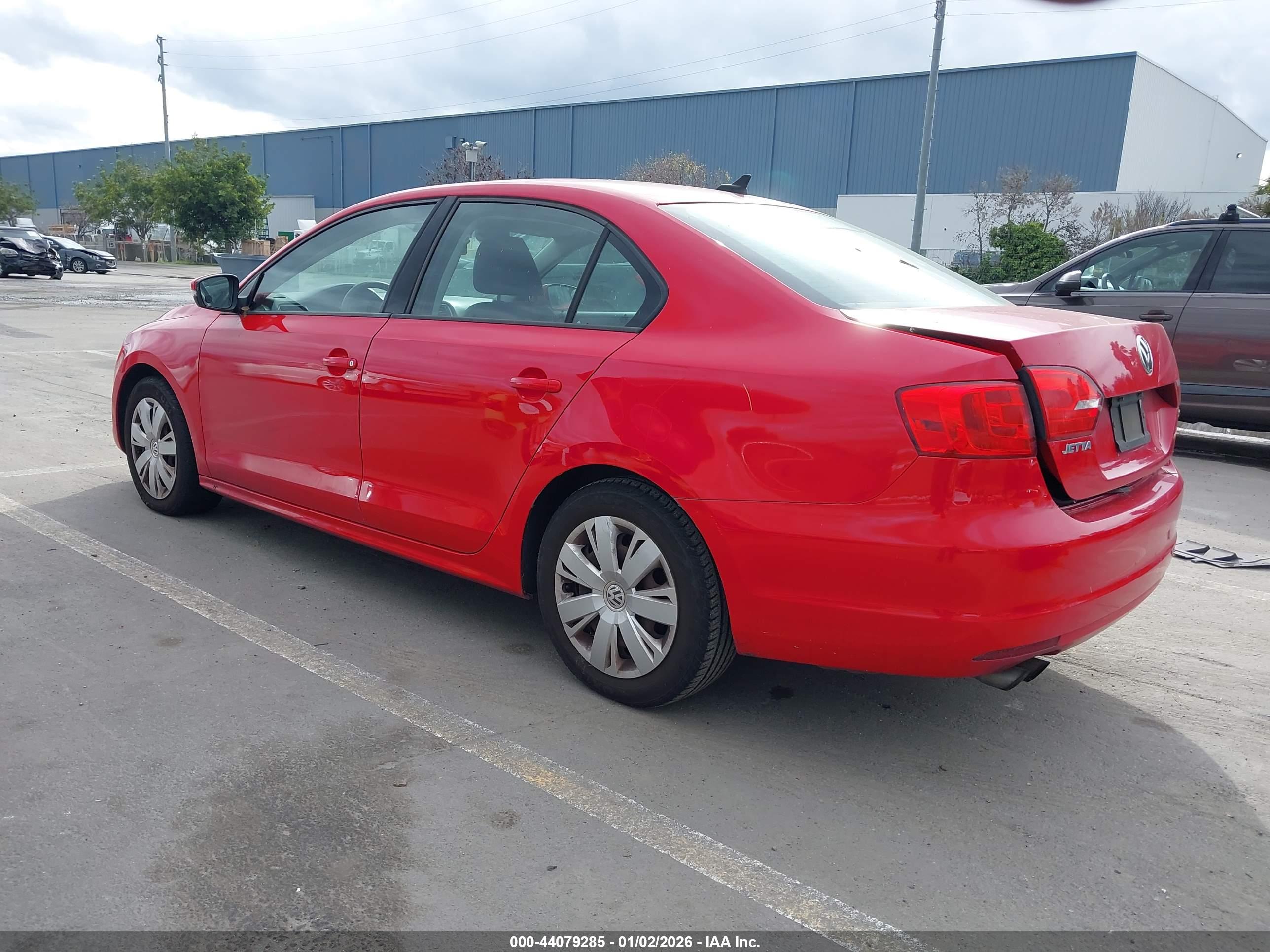 VOLKSWAGEN JETTA image 3