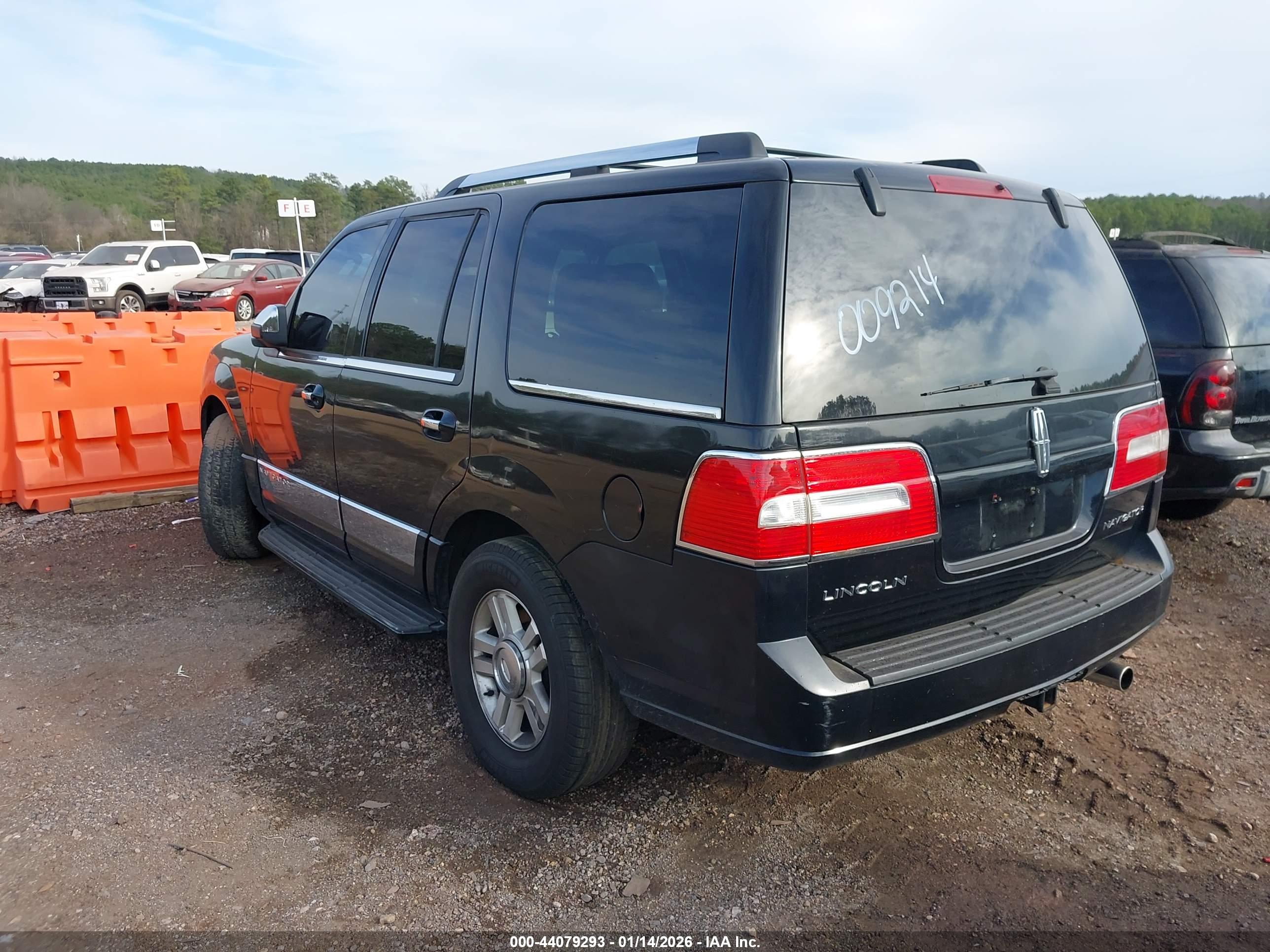 LINCOLN NAVIGATOR image 3