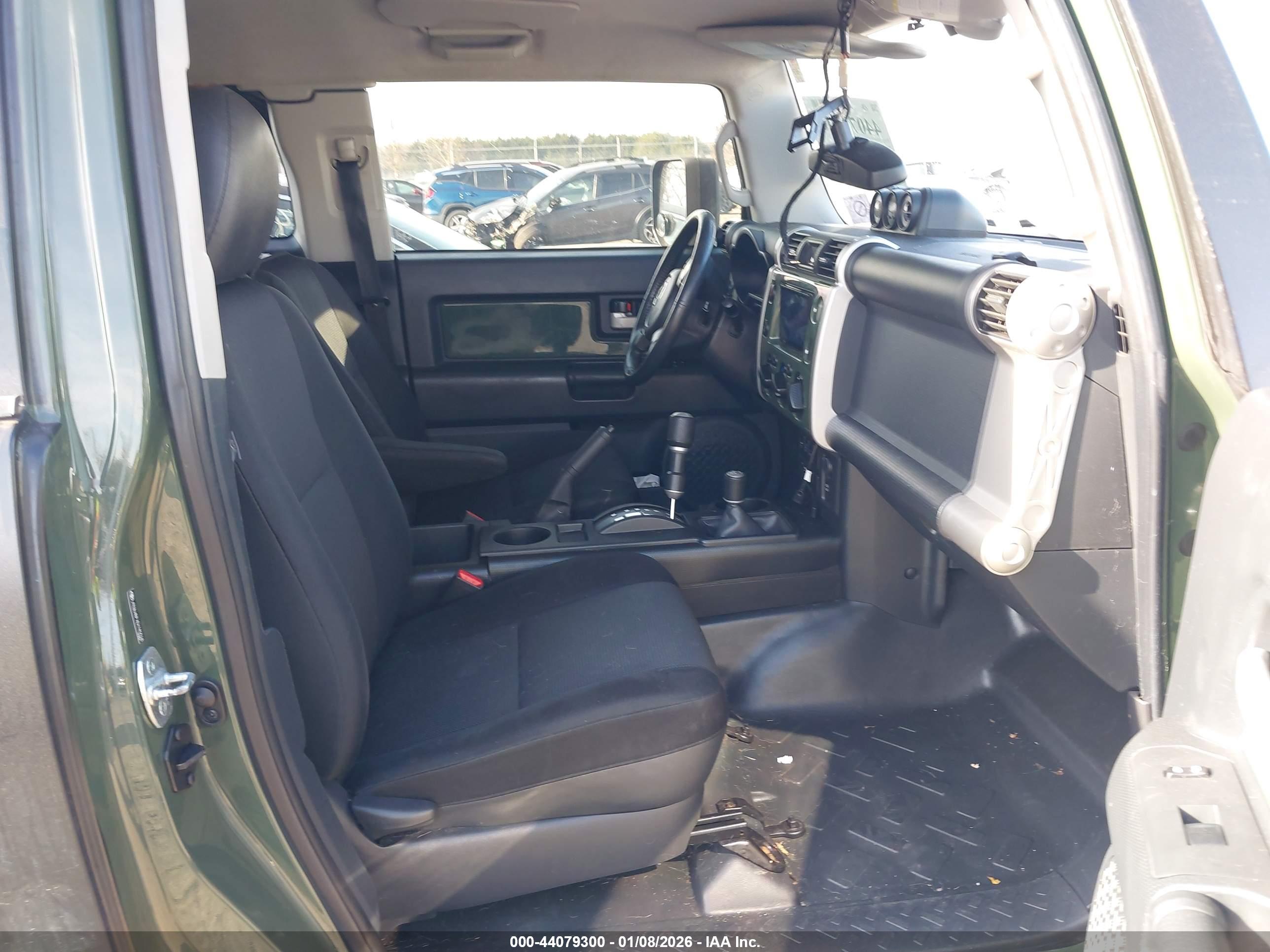 TOYOTA FJ image 5