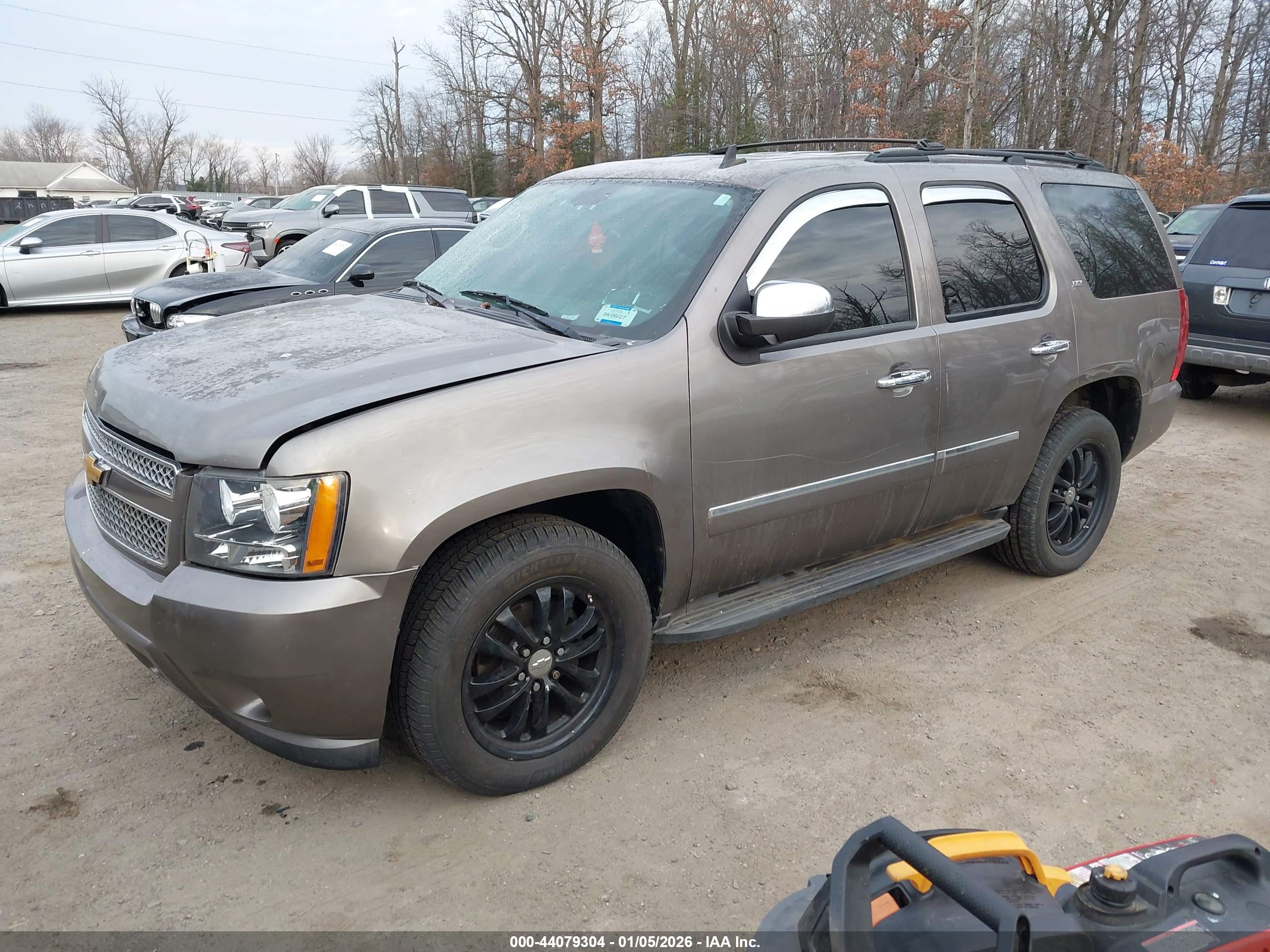 CHEVROLET TAHOE image 2