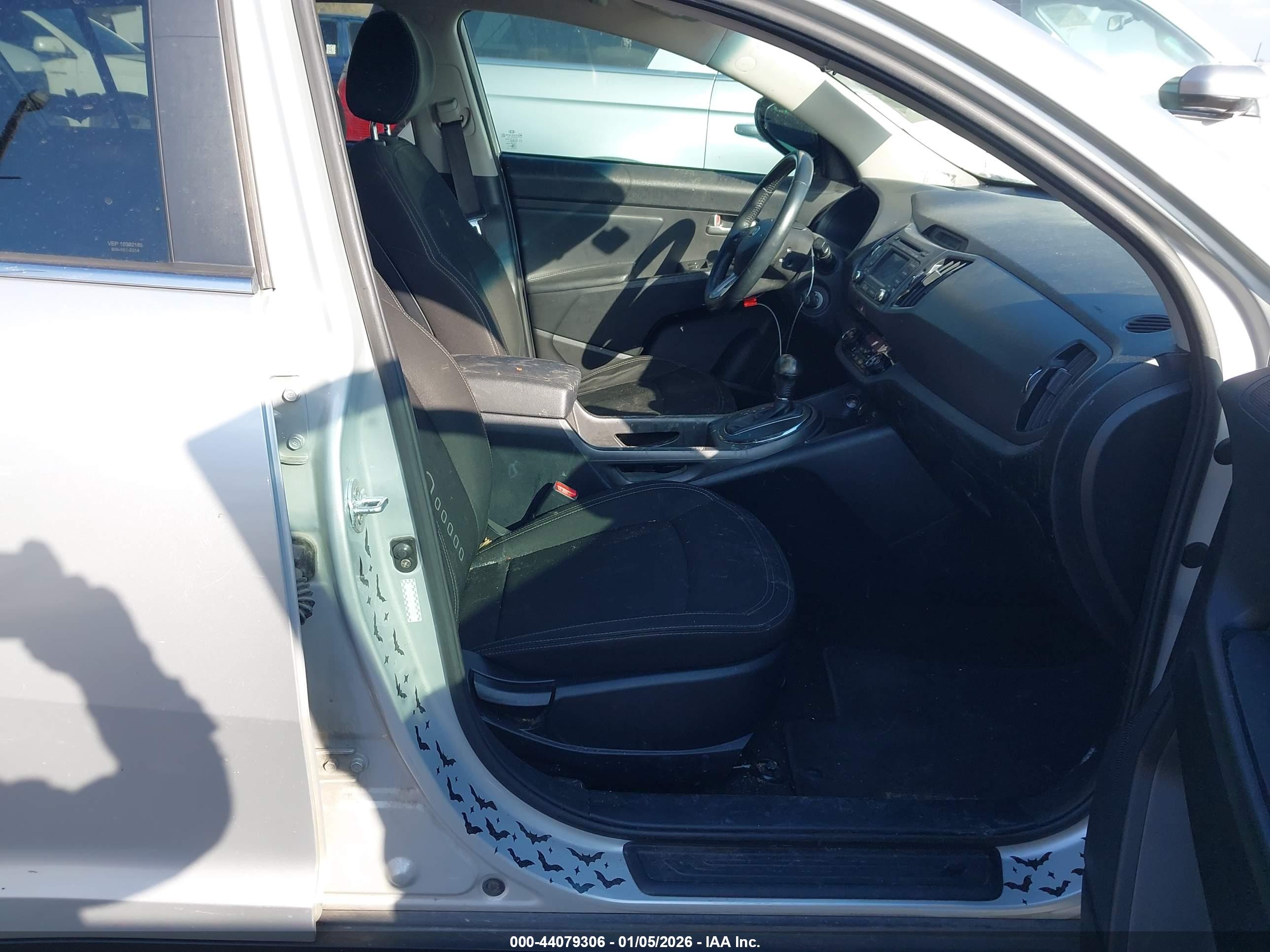 KIA SPORTAGE image 5