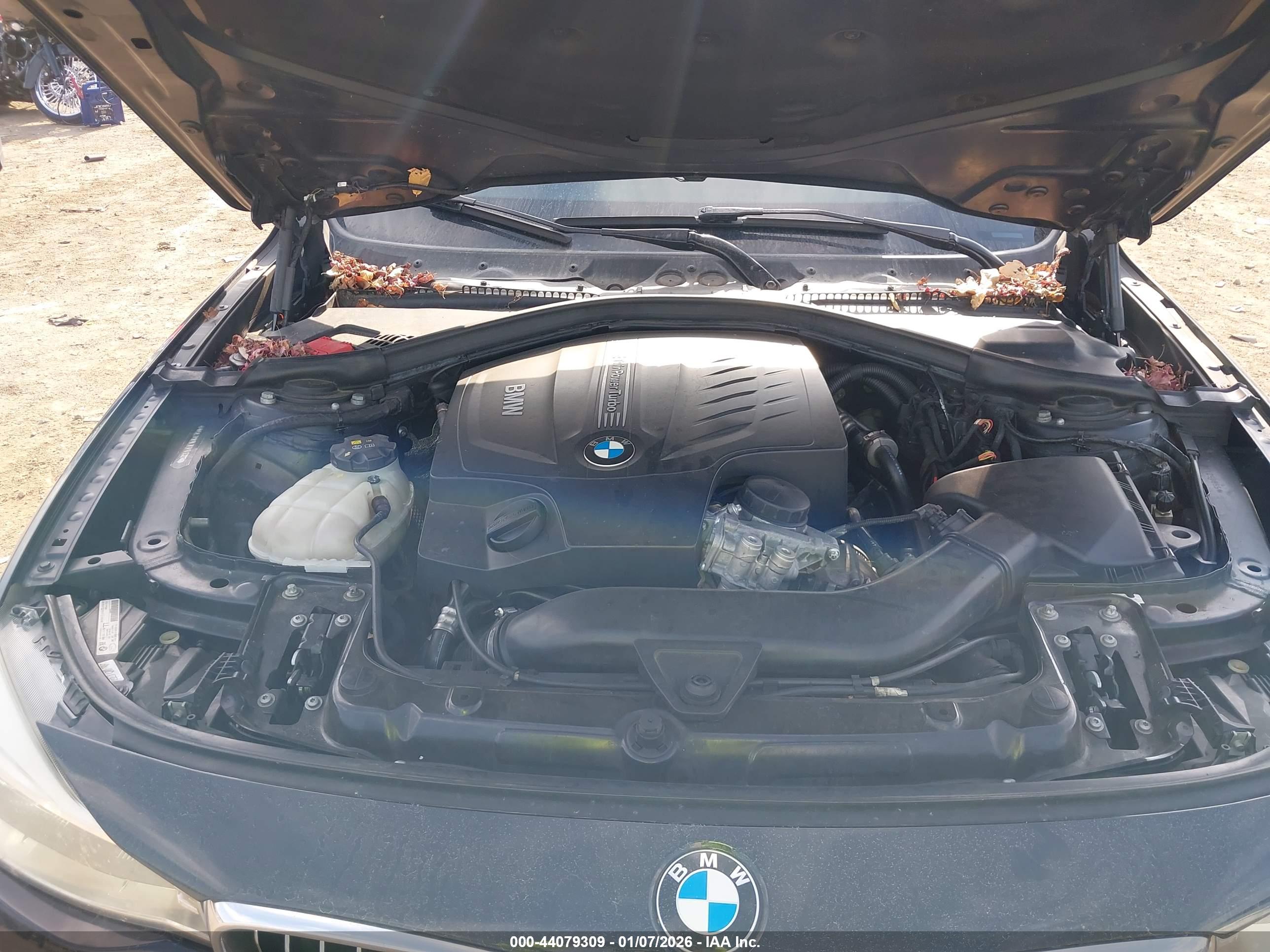 BMW 335I image 10